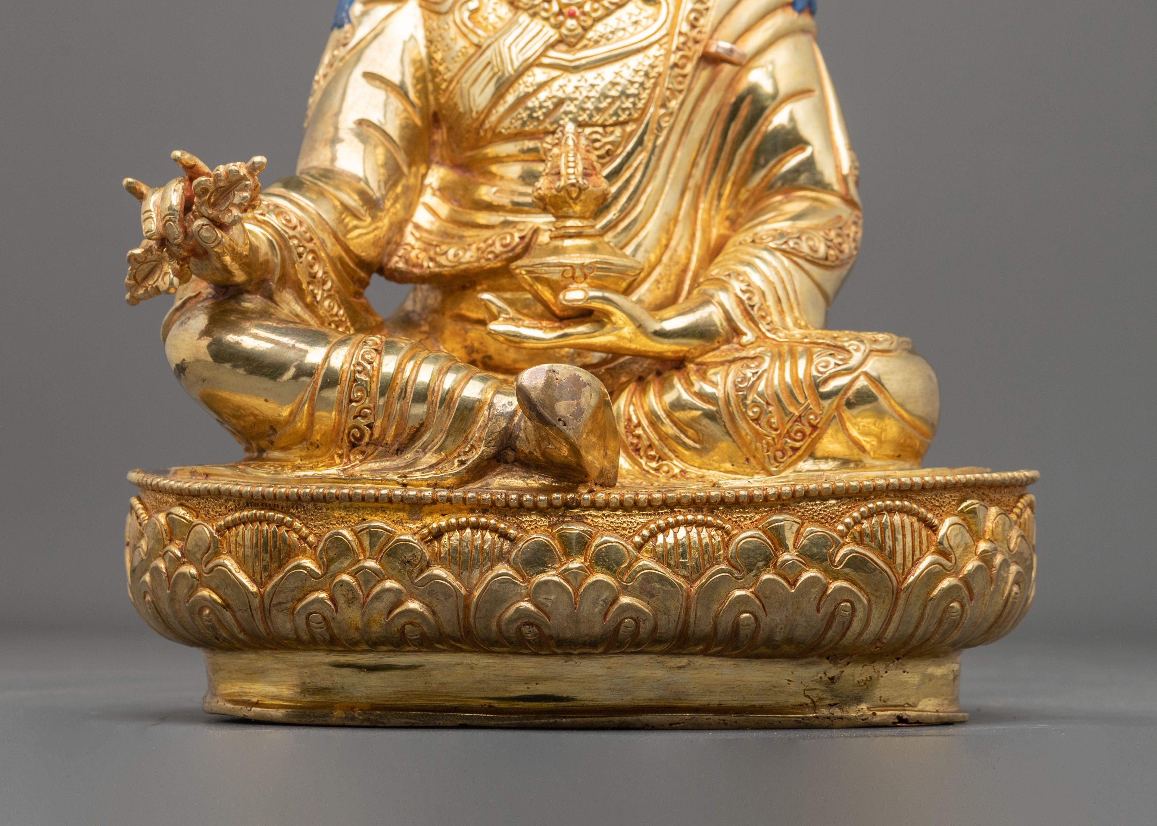 Guru Rinpoche Sacred Statue | Tibetan Buddhist Figurine