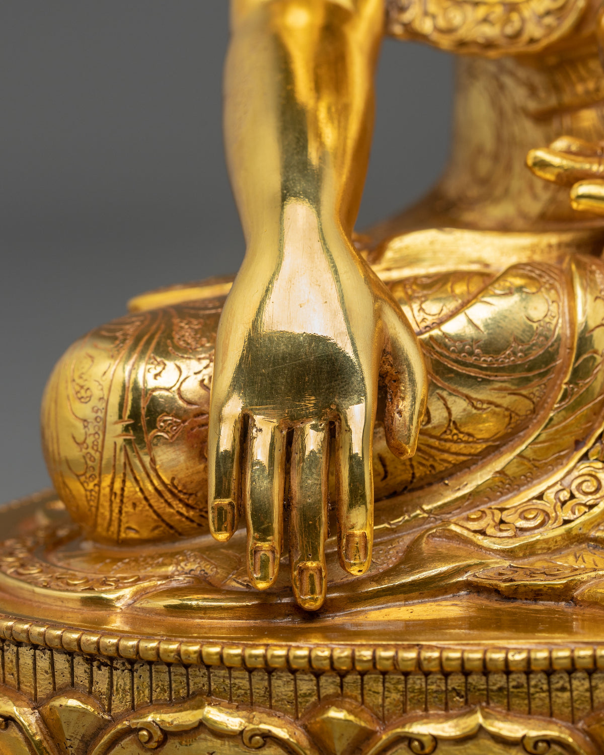 Hand-Carved Shakyamuni Buddha Sculpture of Enlightenment
