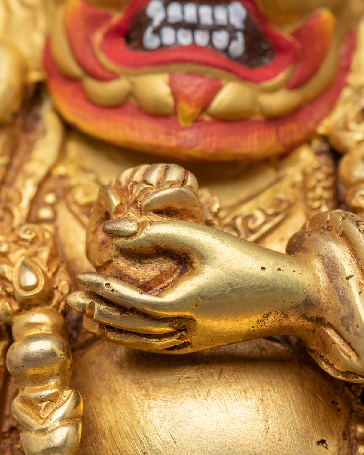 Mahakala Bernakchen Statue | Black-Cloaked Protector