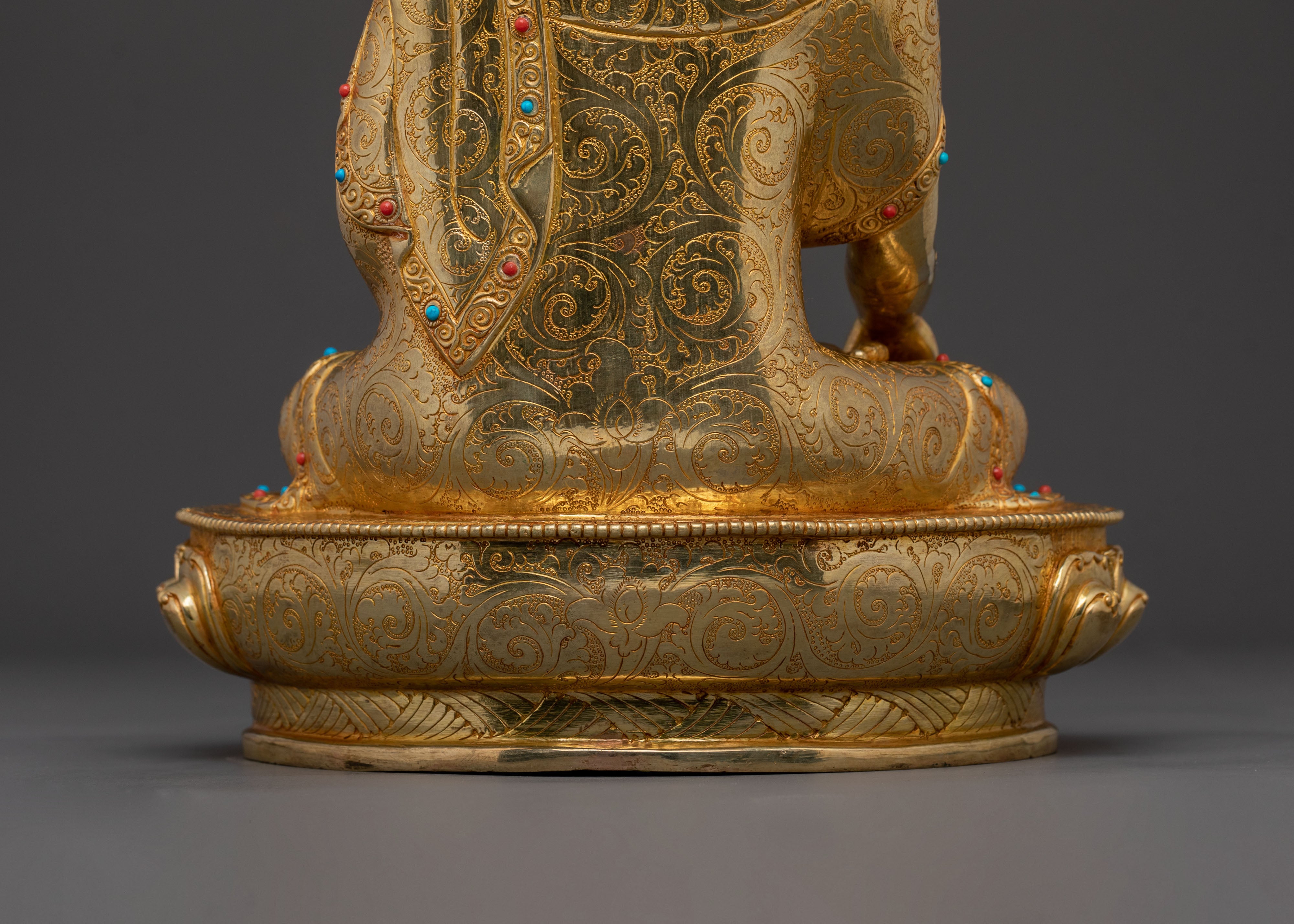 Shakyamuni Buddha Statue | Symbol of Enlightenment