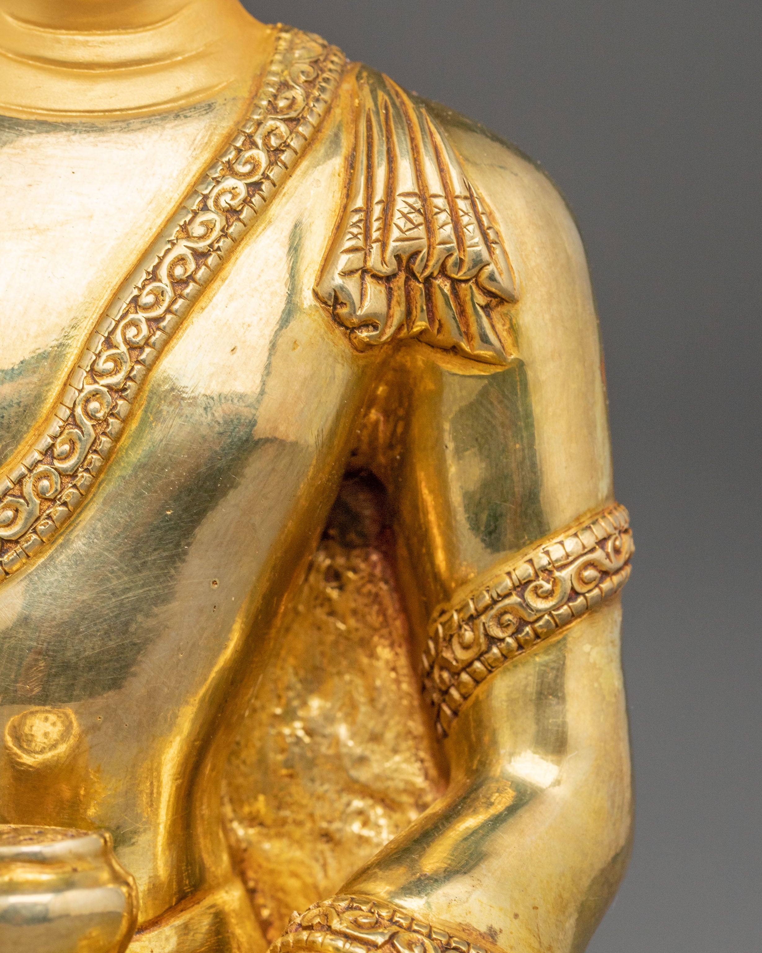Shakyamuni Buddha Golden Statue | Gautama Buddha Artwork