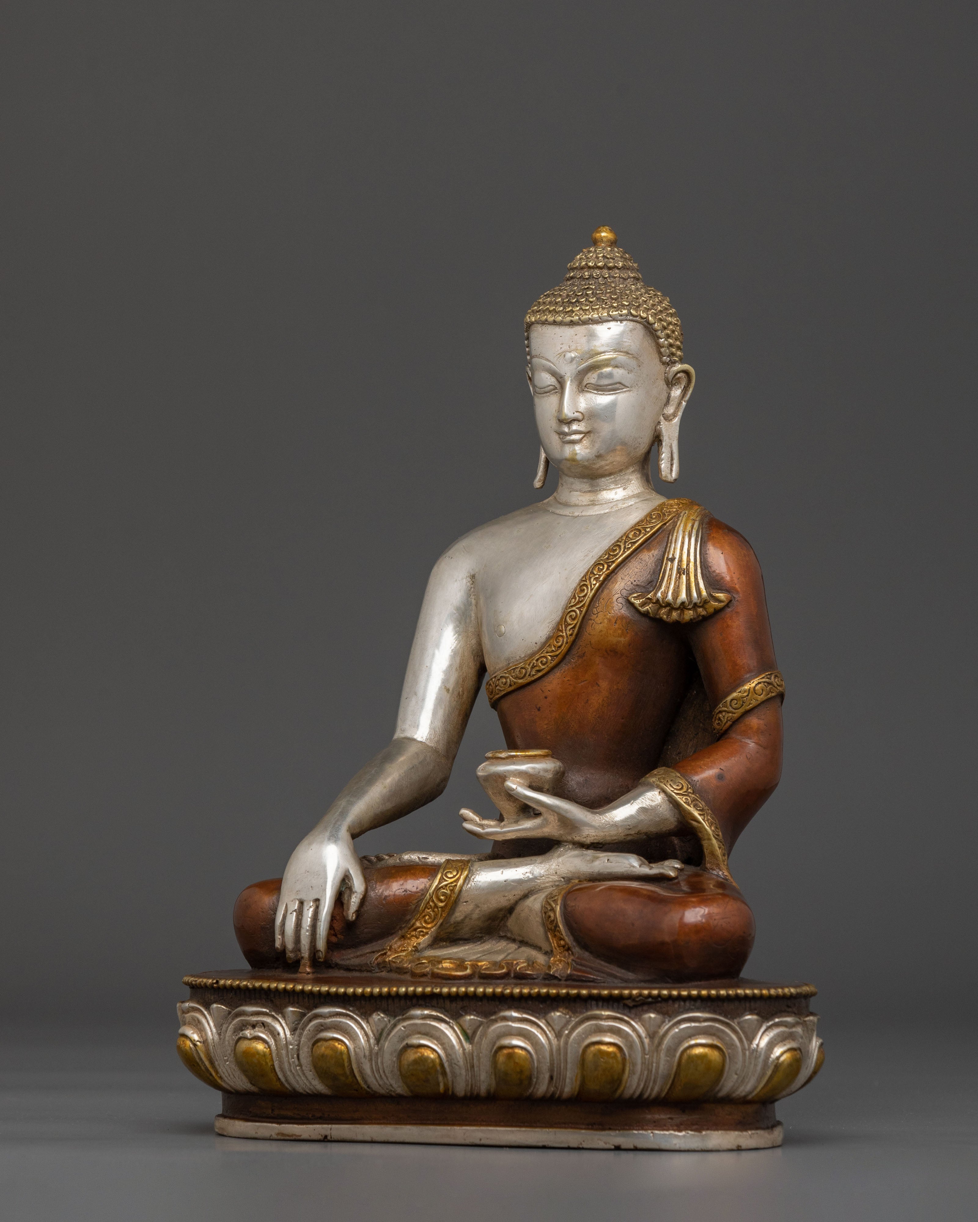 Shakyamuni Buddha Sacred Statue on Lotus Base