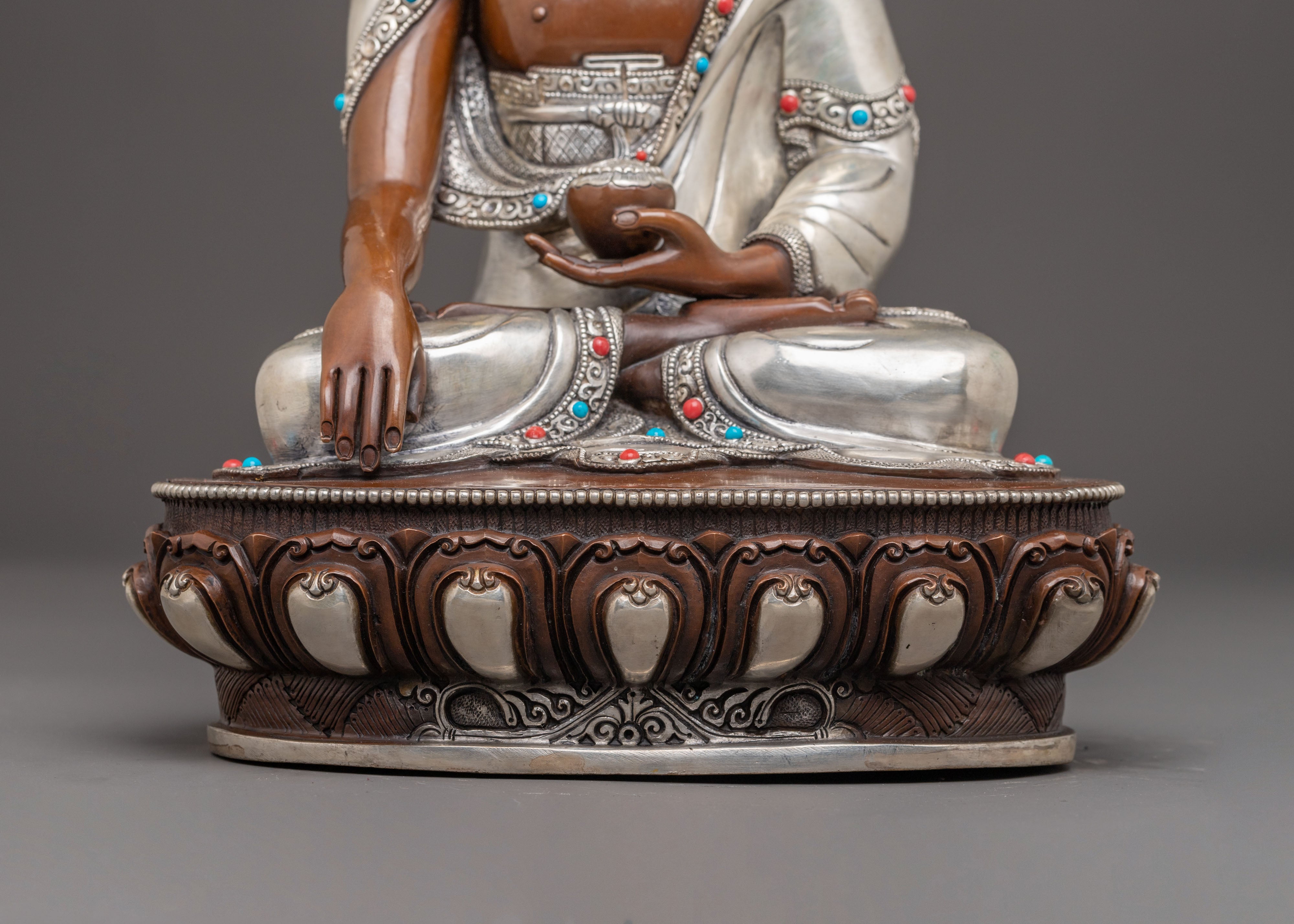 Handmade Radiant Artwork of Buddha Shakyamuni | Historical Gautama Buddha