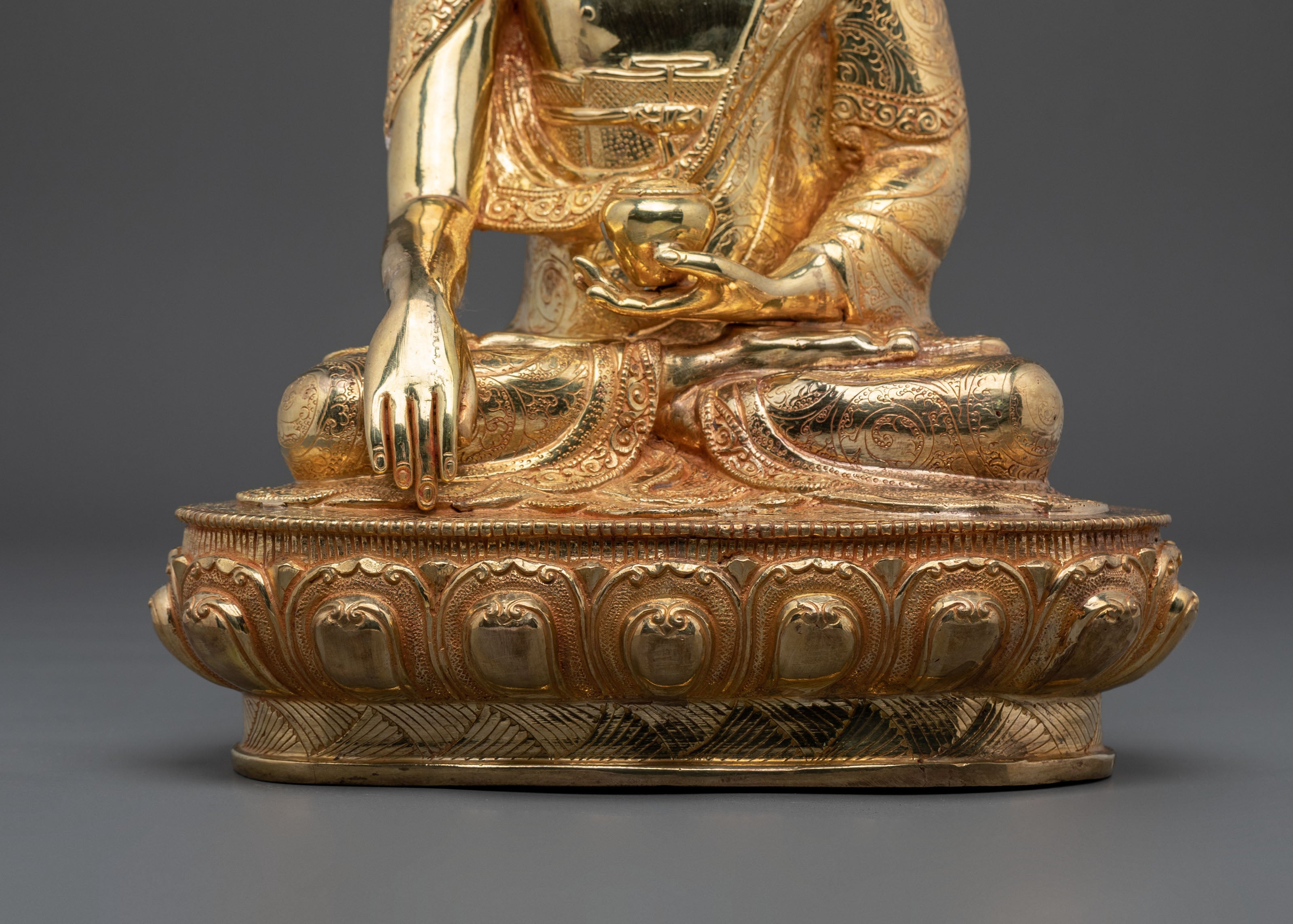 Shakyamuni Buddha Sculpture | Handmade Golden Figurine