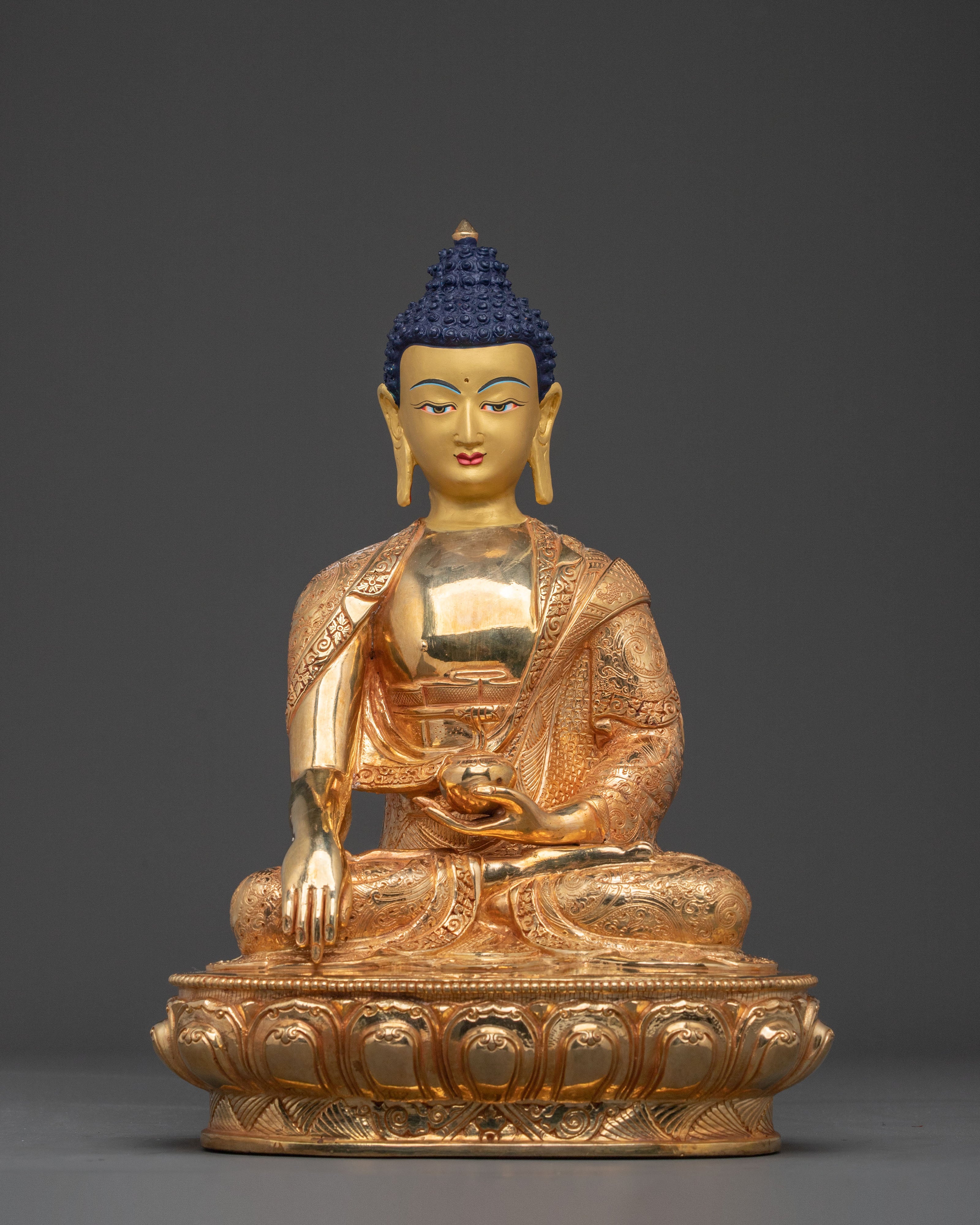 Sculpture of Shakyamuni Buddha
