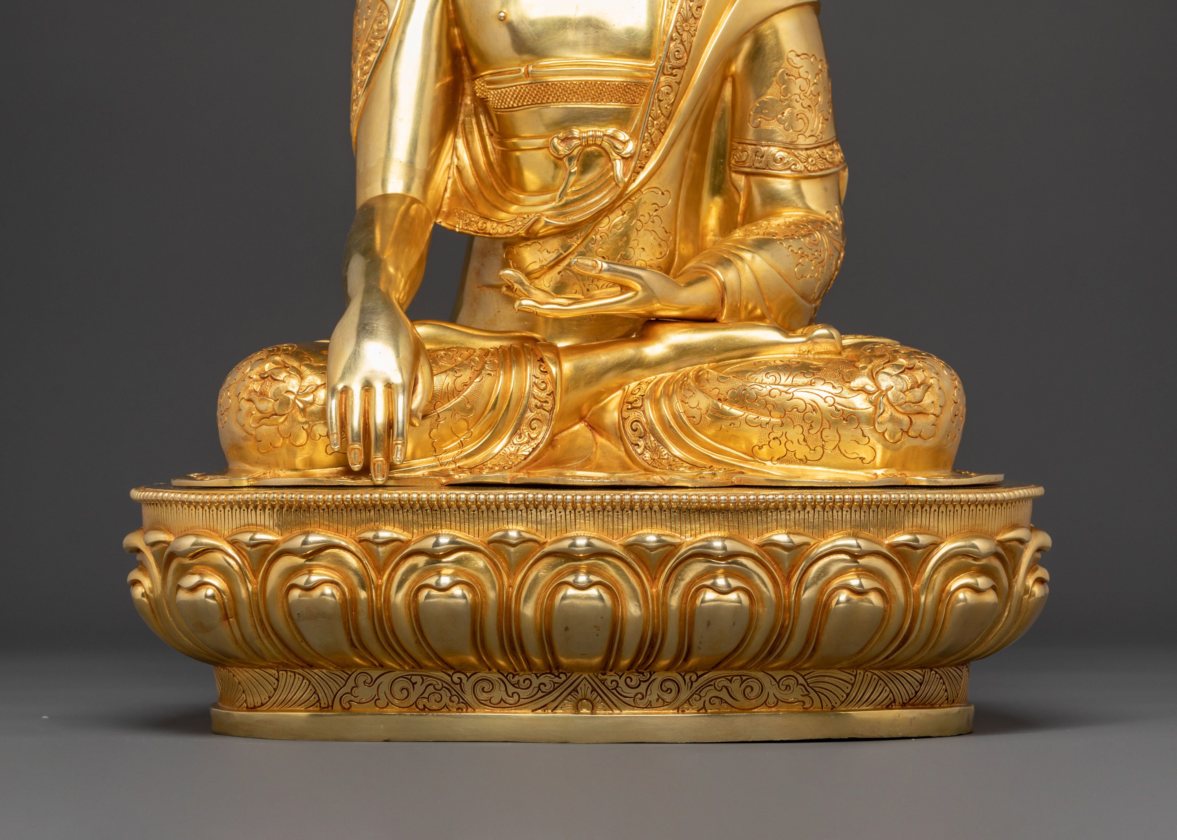 Blessing Statue of Shakyamuni Buddha