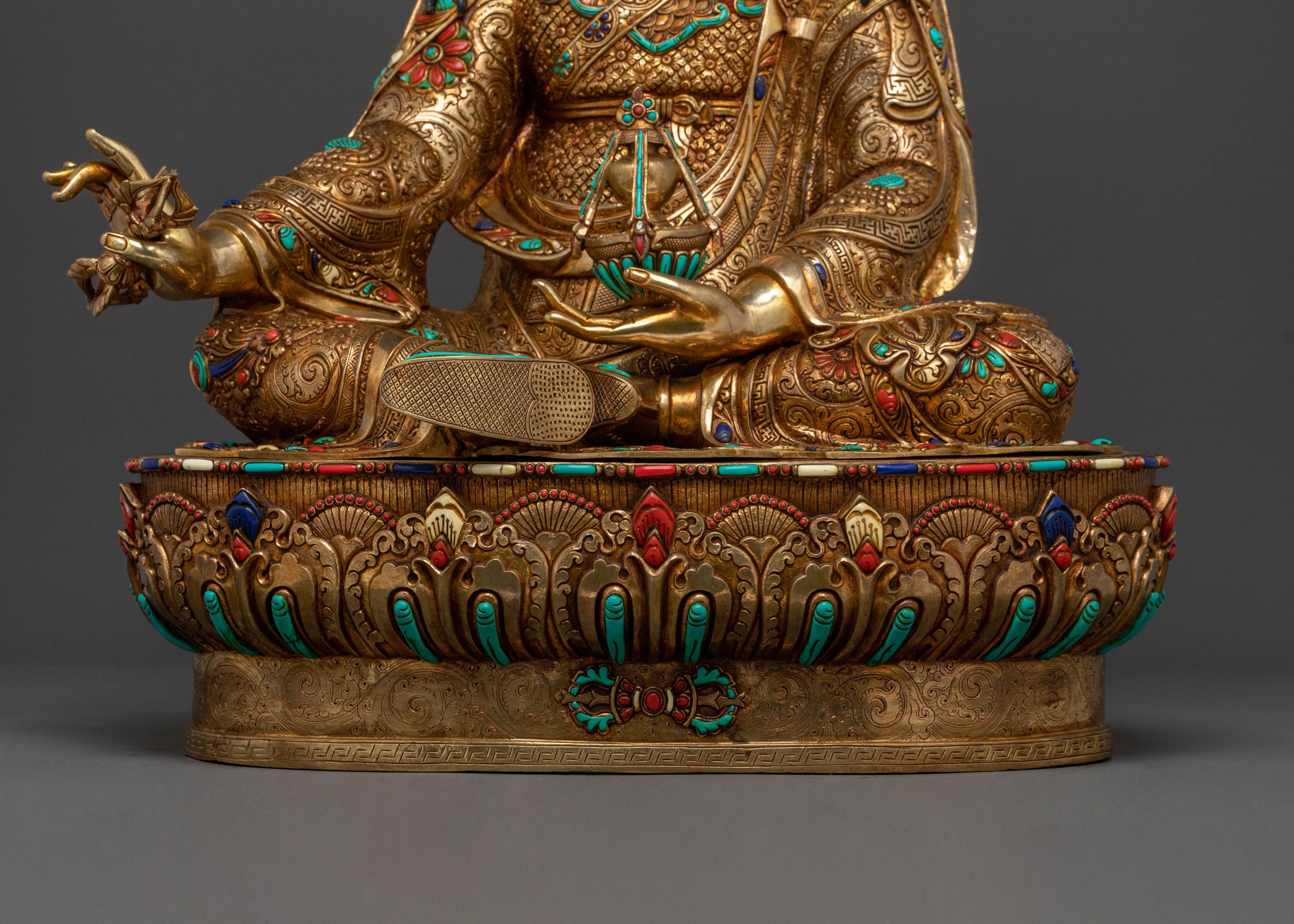 Guru Rinpoche Buddhist Statue | Sacred Figurine