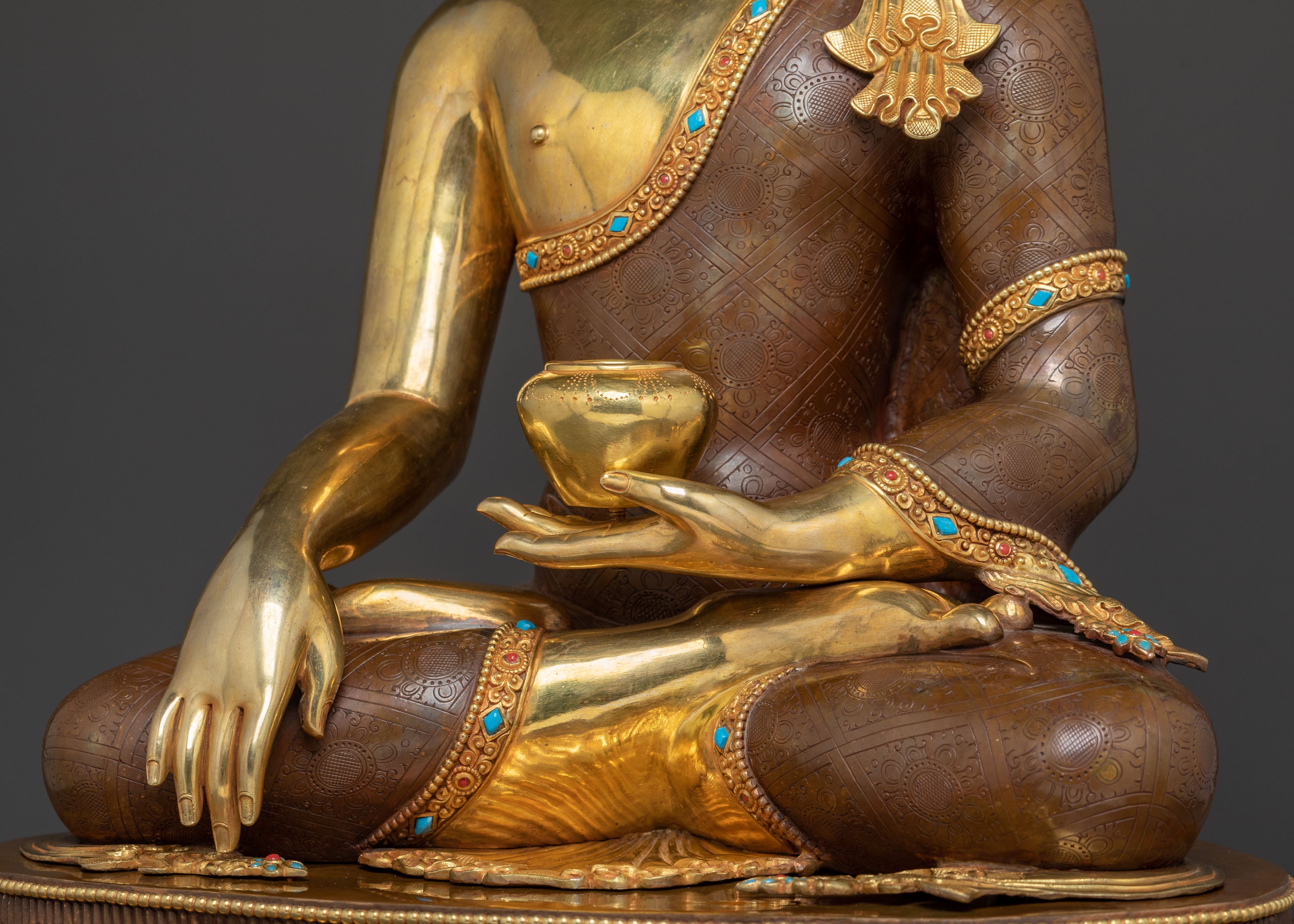 Shakyamuni Buddha: 24K Gold Gilded Statue