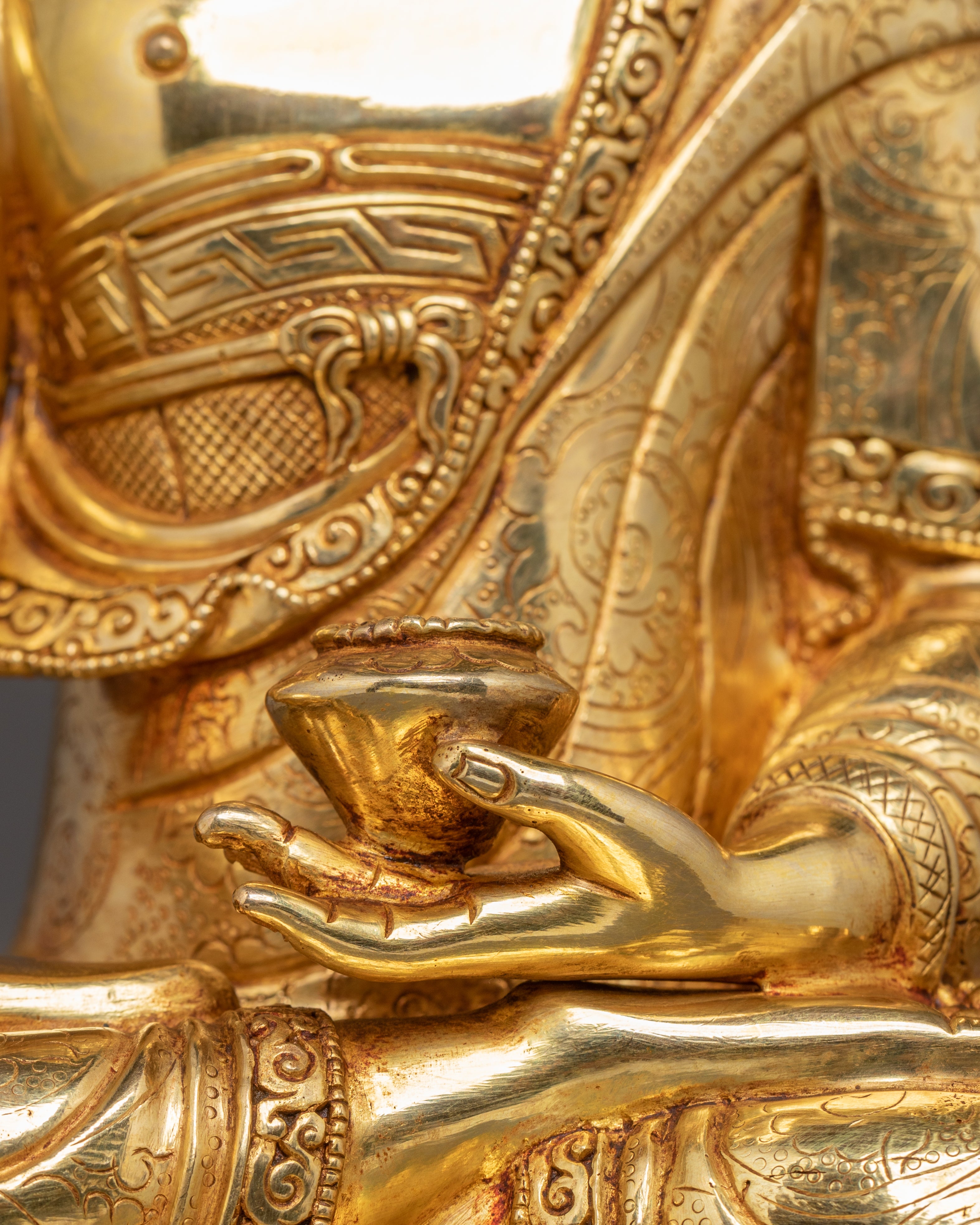 Handcrafted Gautama Buddha Statue of Knowledge and Power