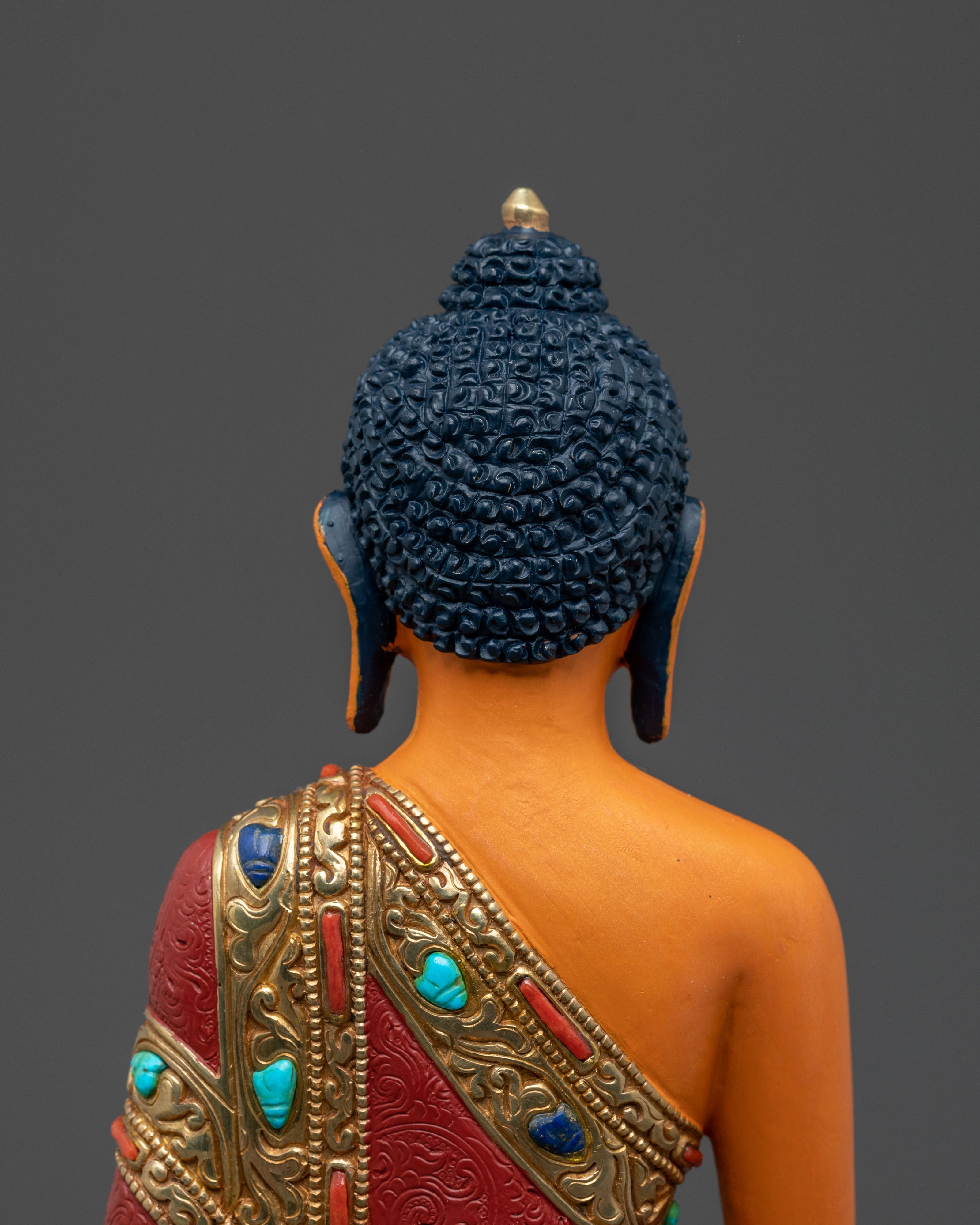 Shakyamuni Buddha Traditional Statue: Meditative Grace