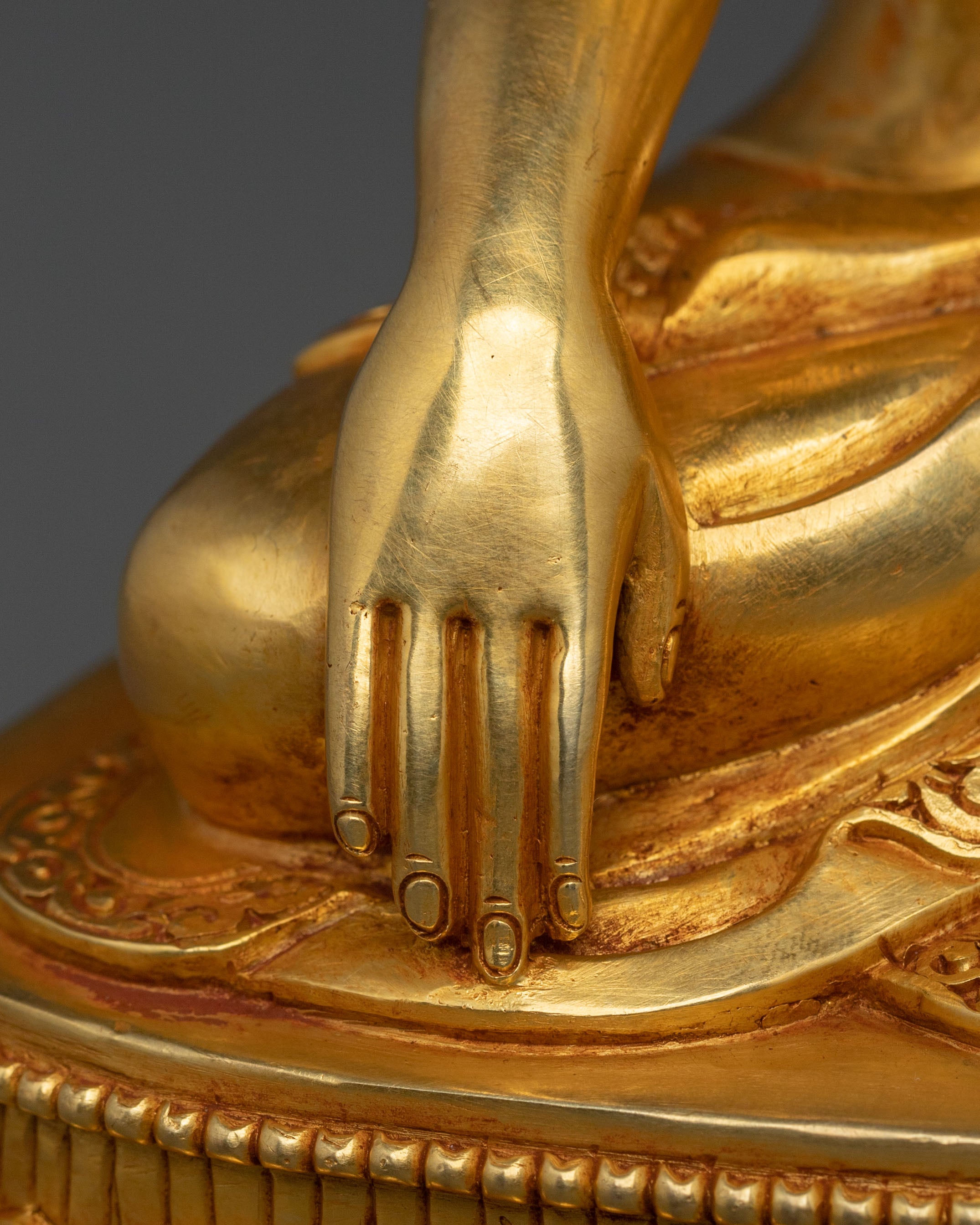 Shakyamuni Buddha Traditional Statue | Enlightened Figurine
