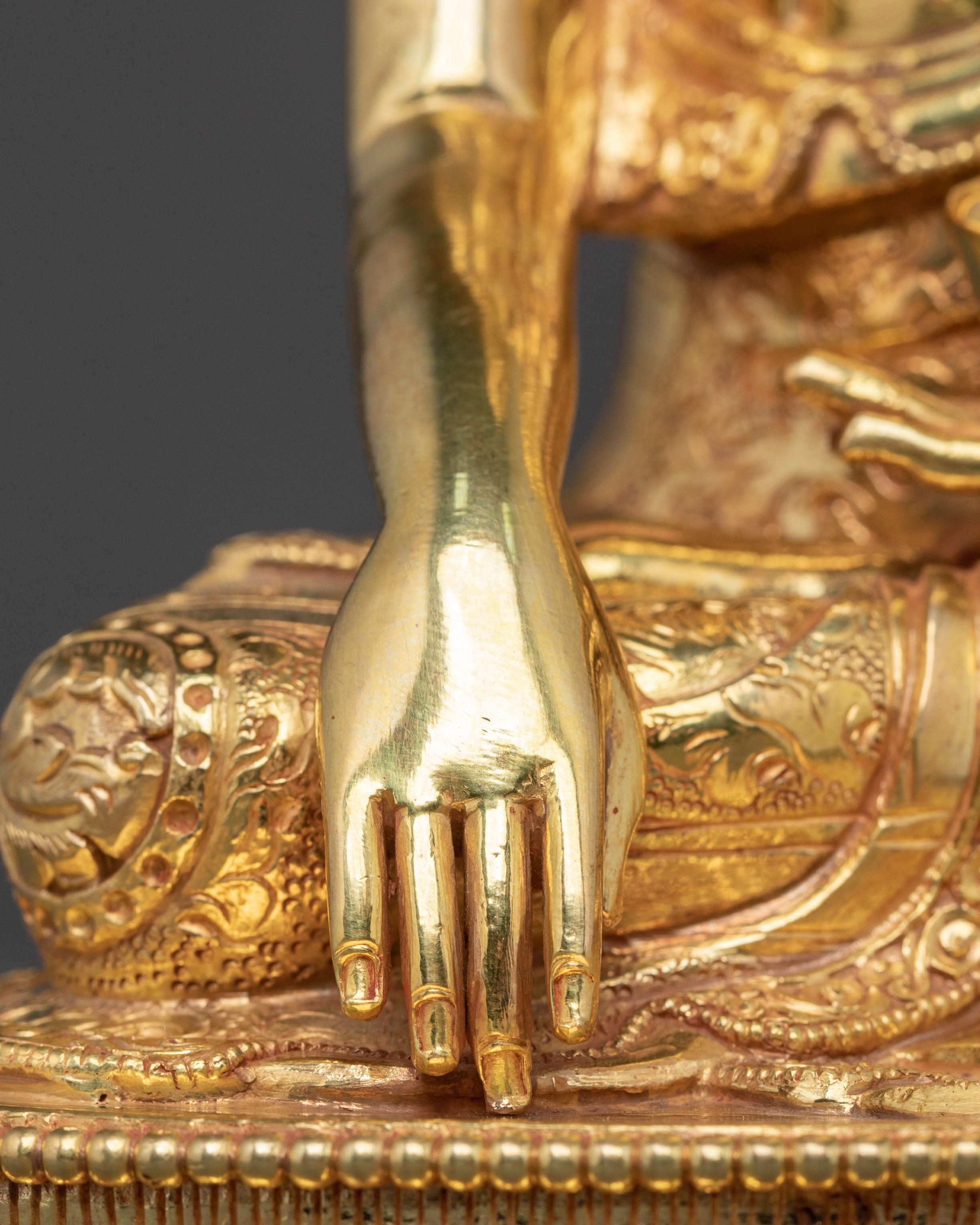 Founder Buddha: Shakyamuni Sculpture | Meditation Altar Decor