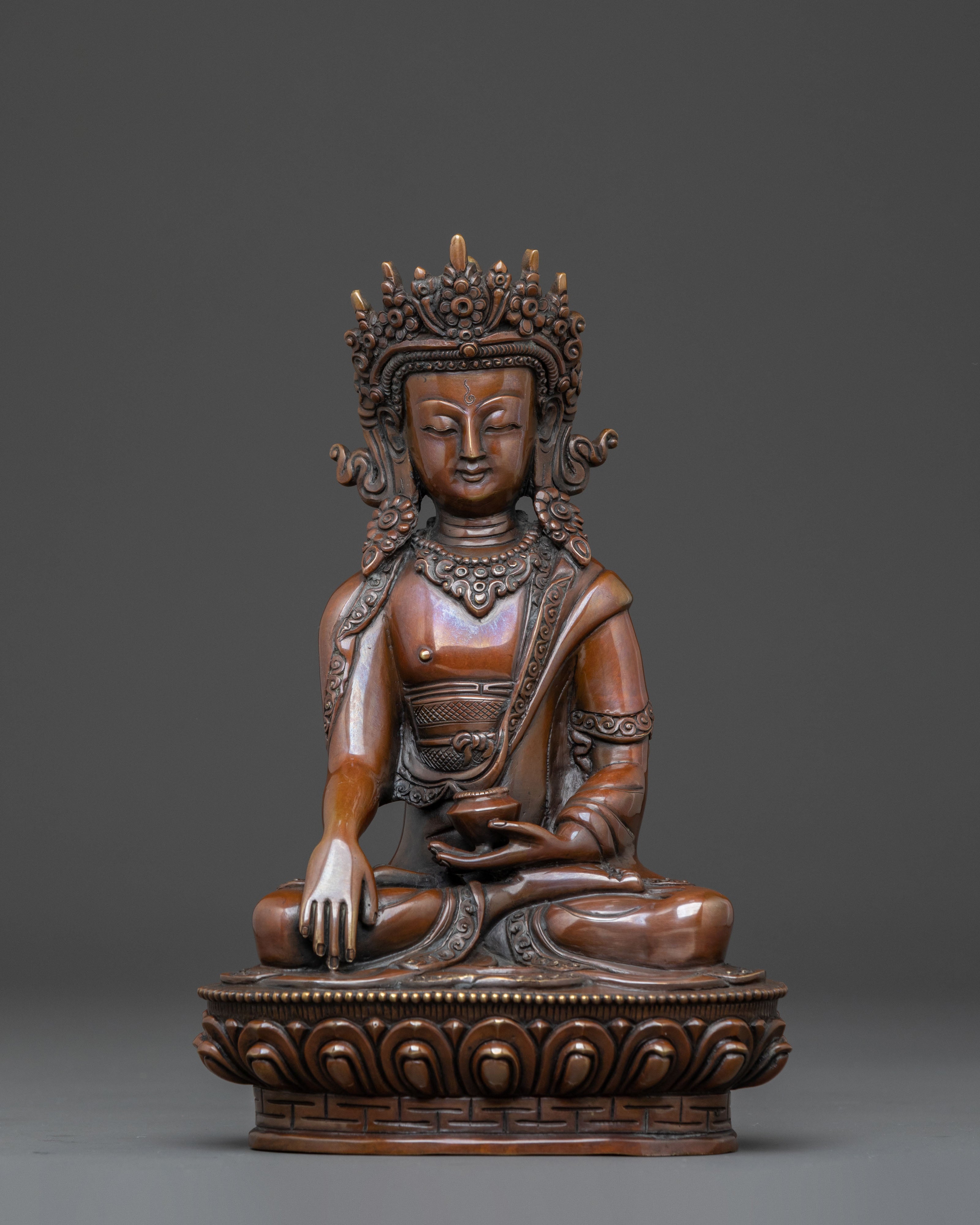 Crowned Shakyamuni Buddha Statue 