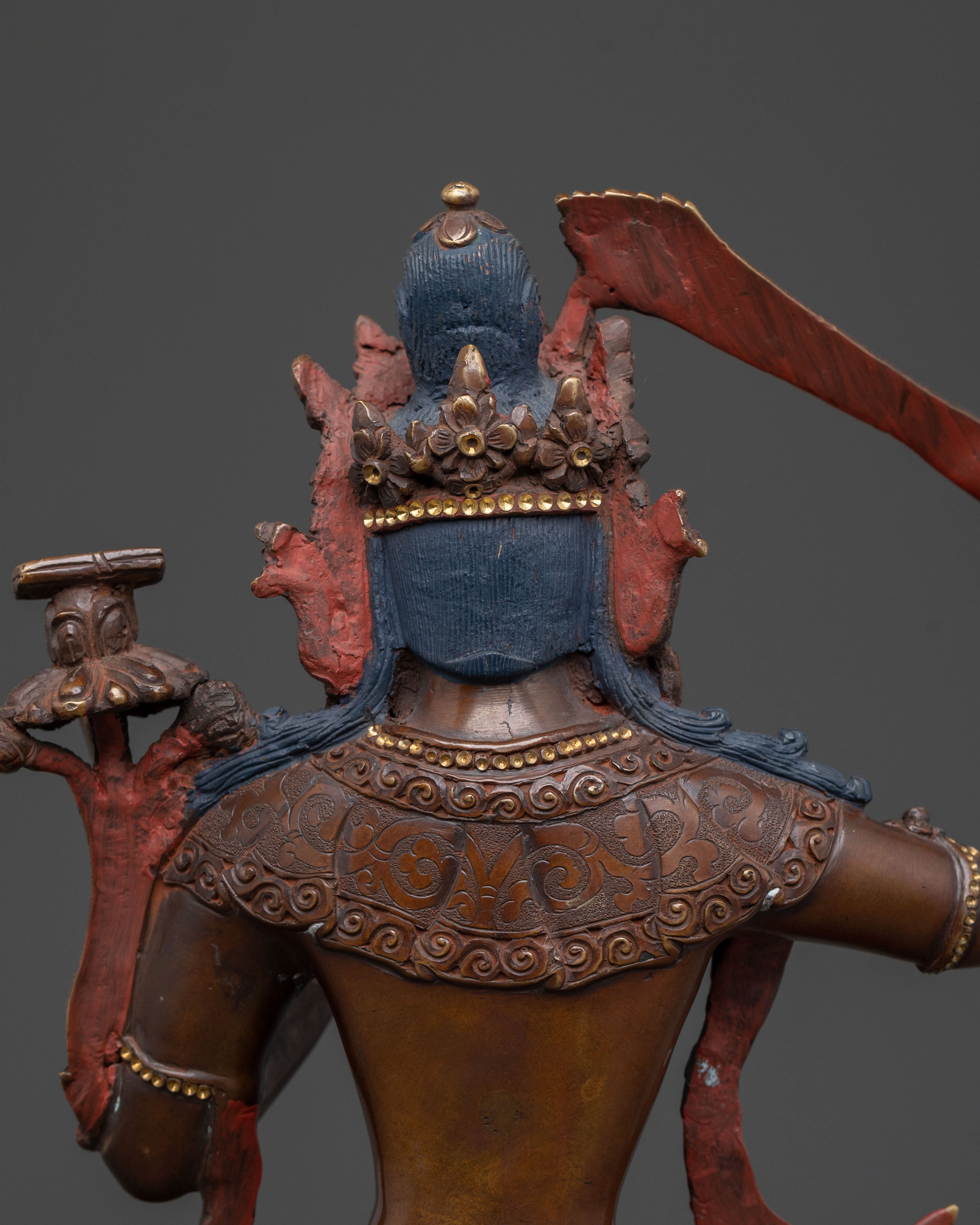 Wisdom Statue: Symbol of Knowledge & Enlightenment