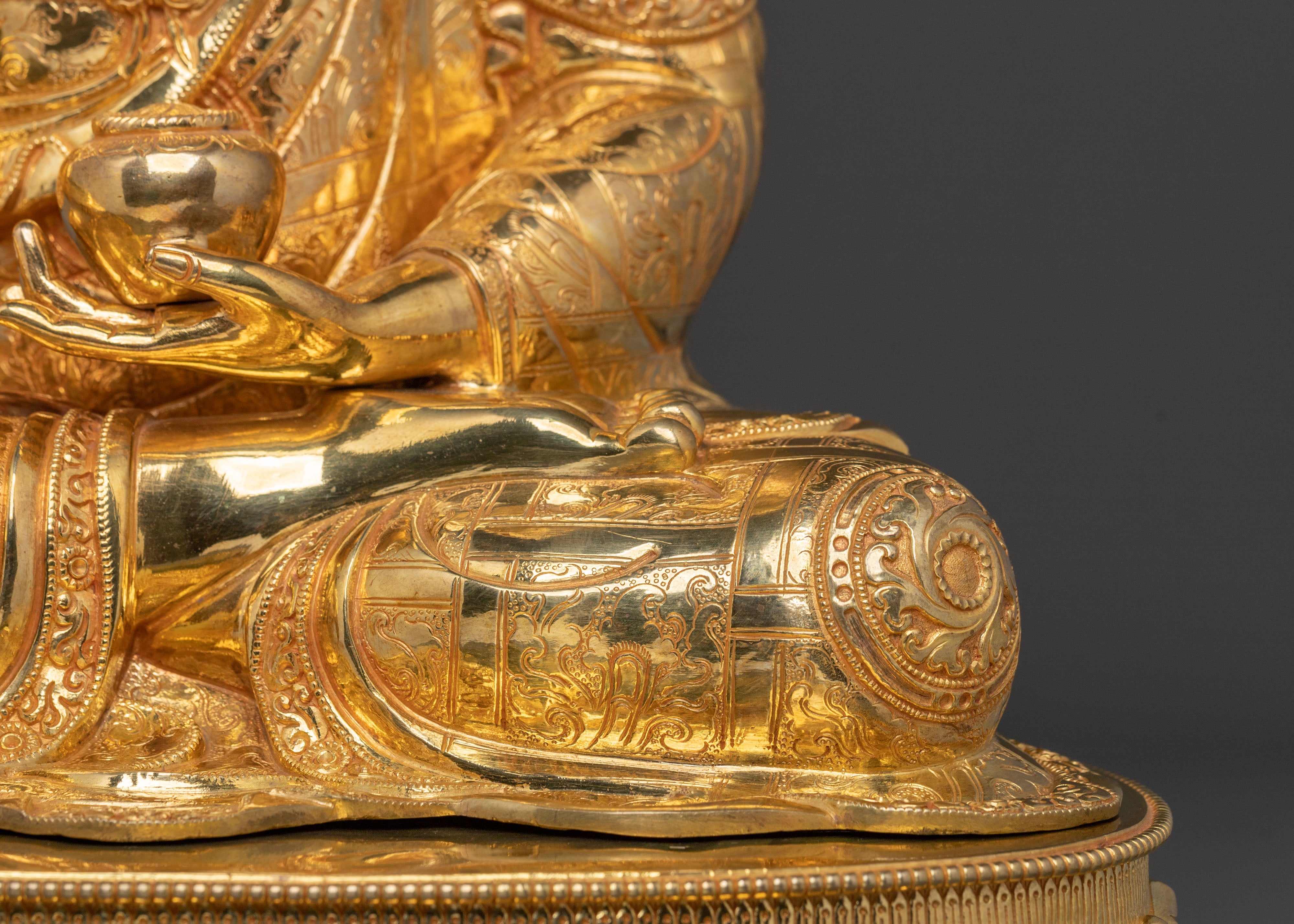 Shakyamuni Enlightened Buddha Altar Decor | Sacred Buddhist Statue