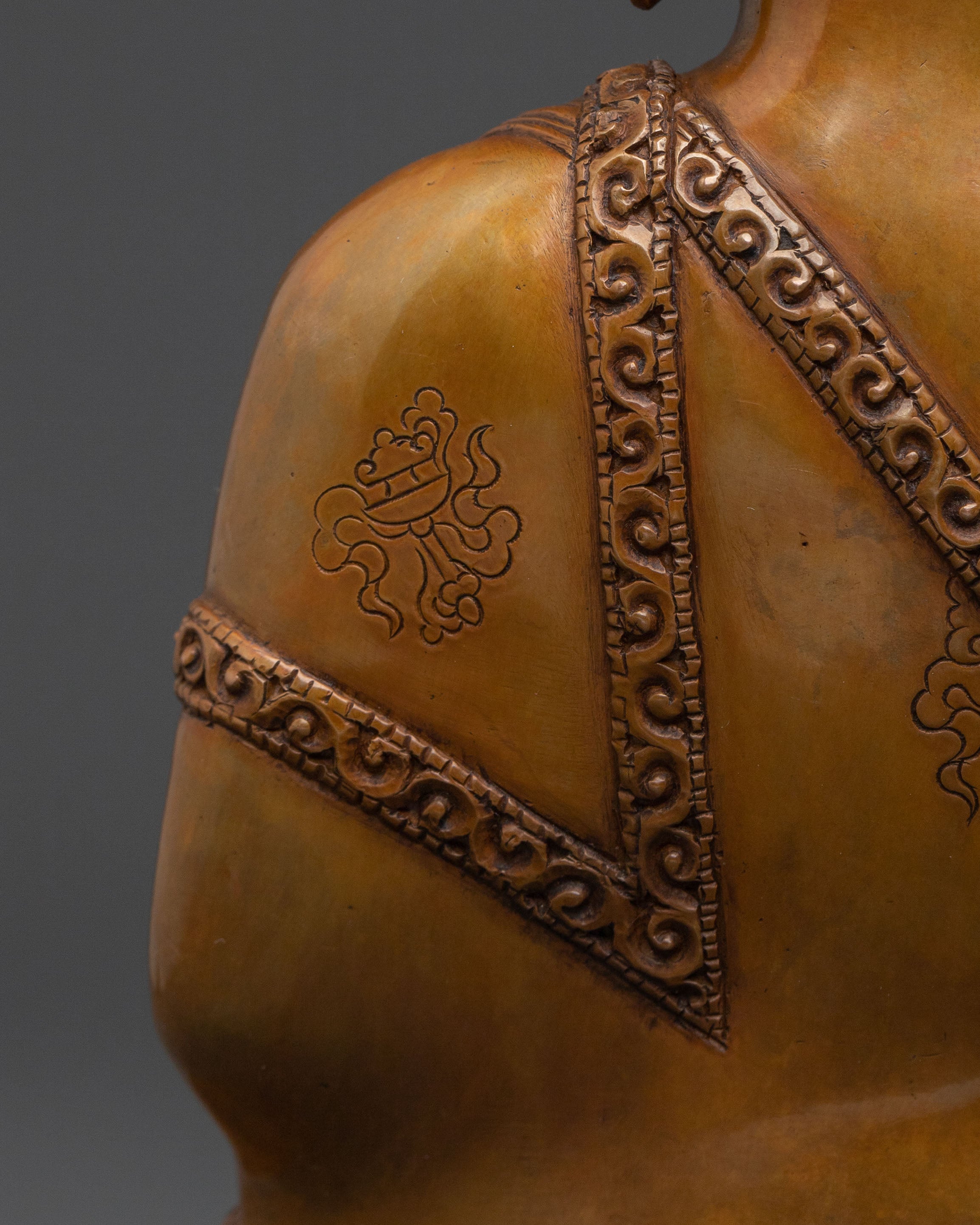 Shakyamuni Buddha Meditation Divine Figure | Symbol of Awakening