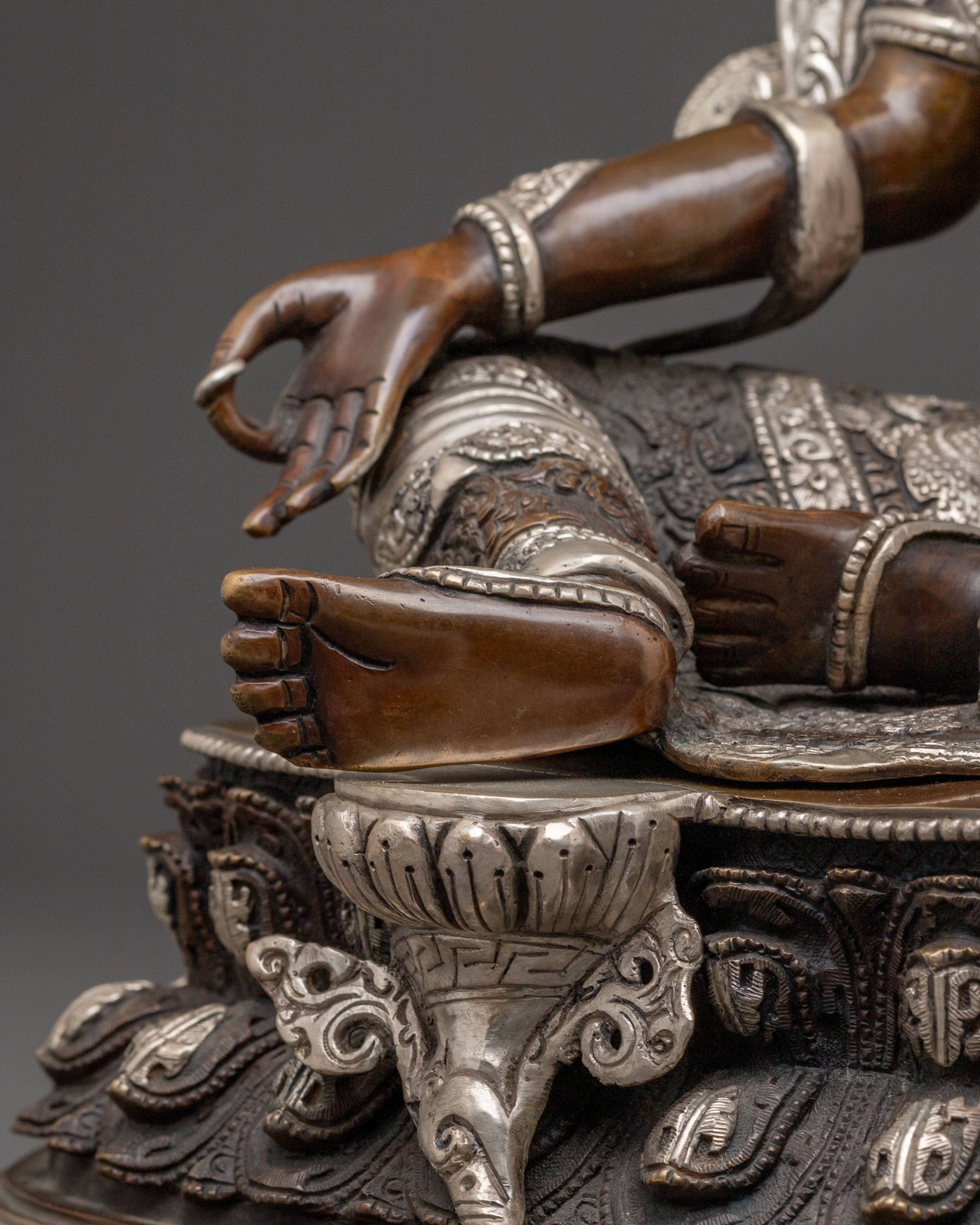 Mother Shyama Tara Divine Statue – Handcrafted Gilded Copper Art