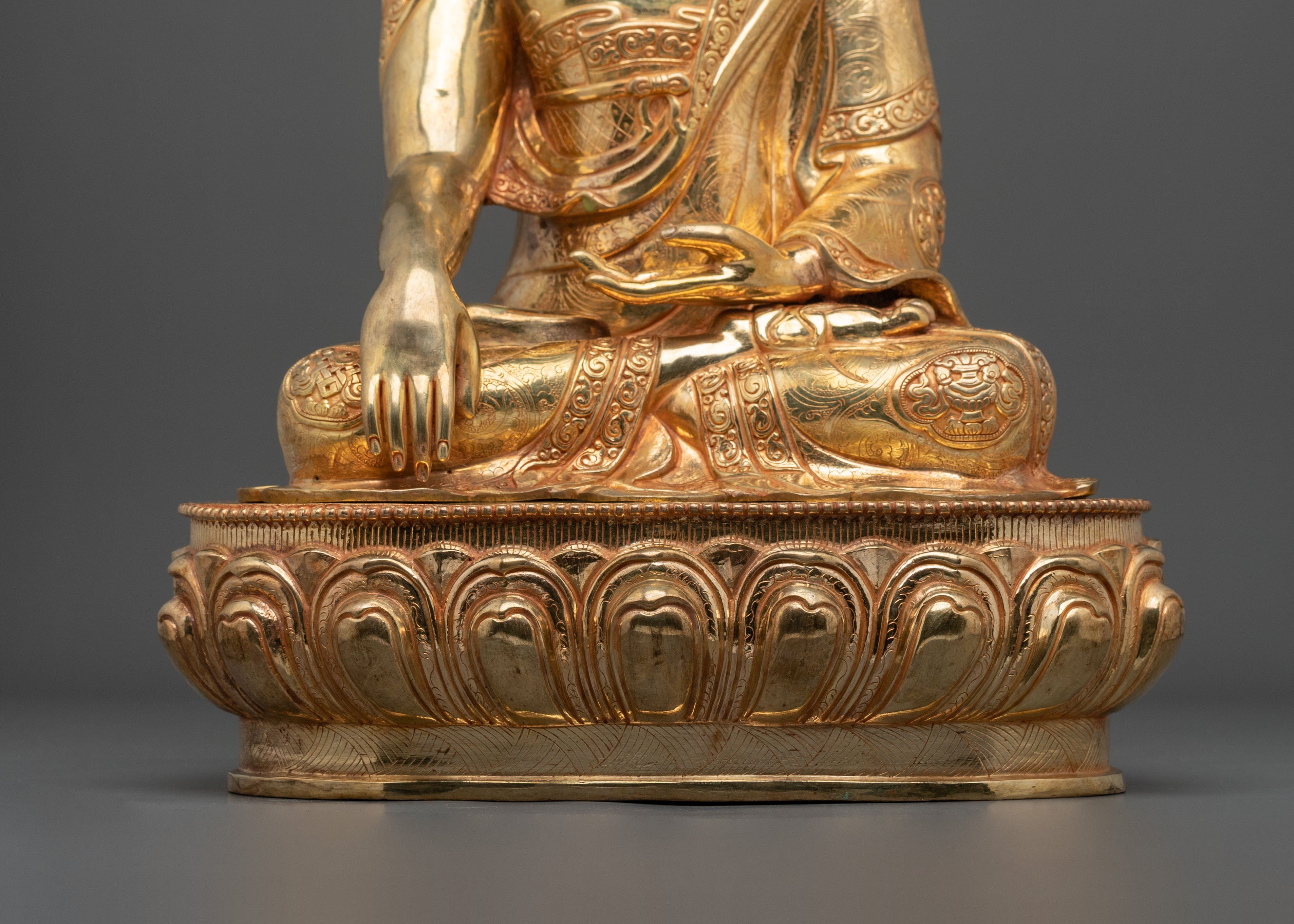 Shakyamuni Buddha Statue | Serene 24K Gold-Plated Figurine