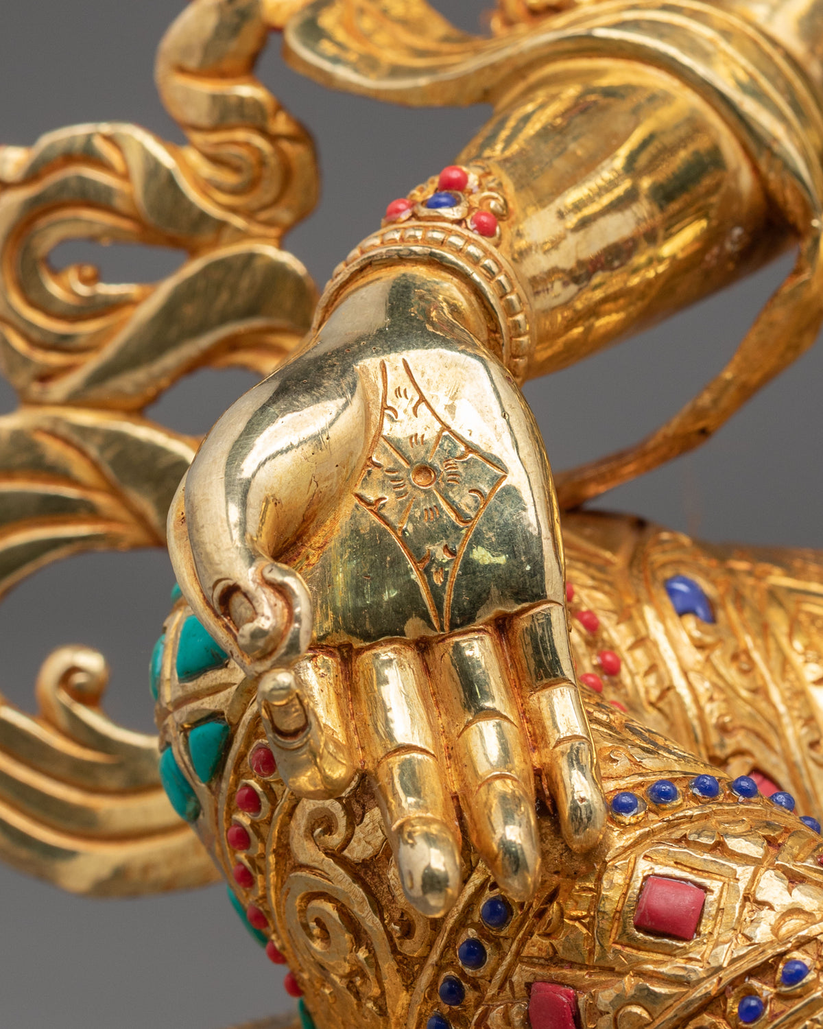 Shyamatara Statue | Hand-Carved 24k Gold Gilding Statue