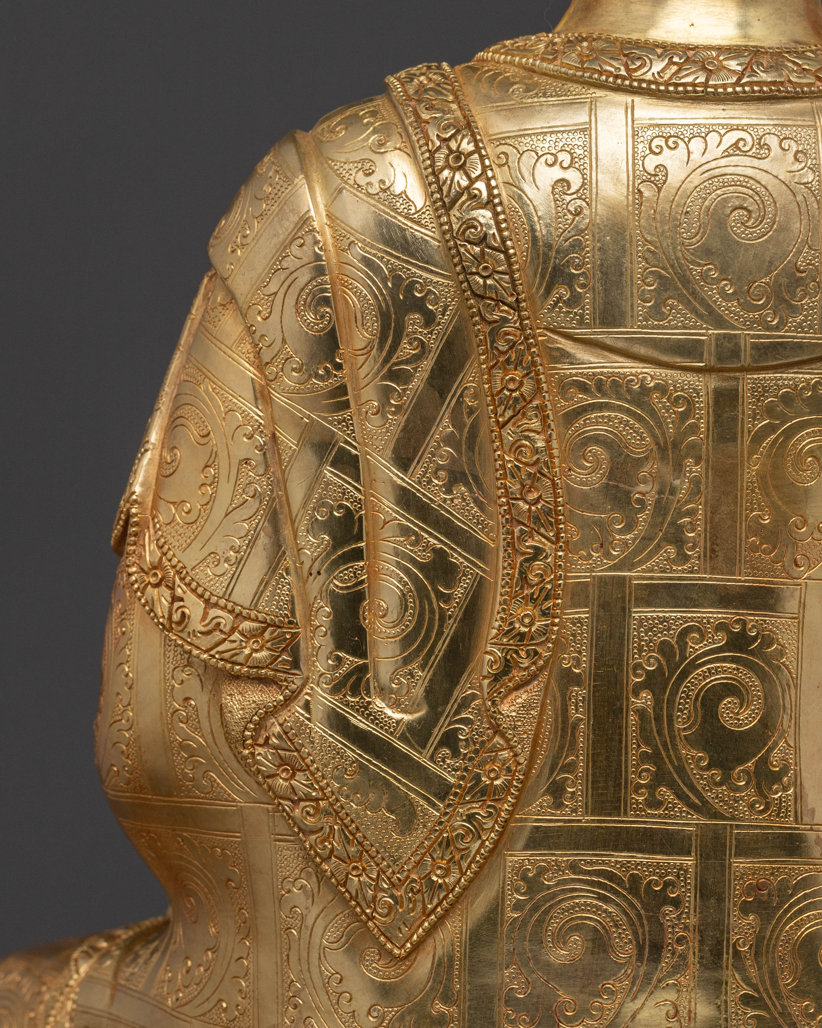 Peaceful Amitabha Statue | Symbol of Peace & Compassion