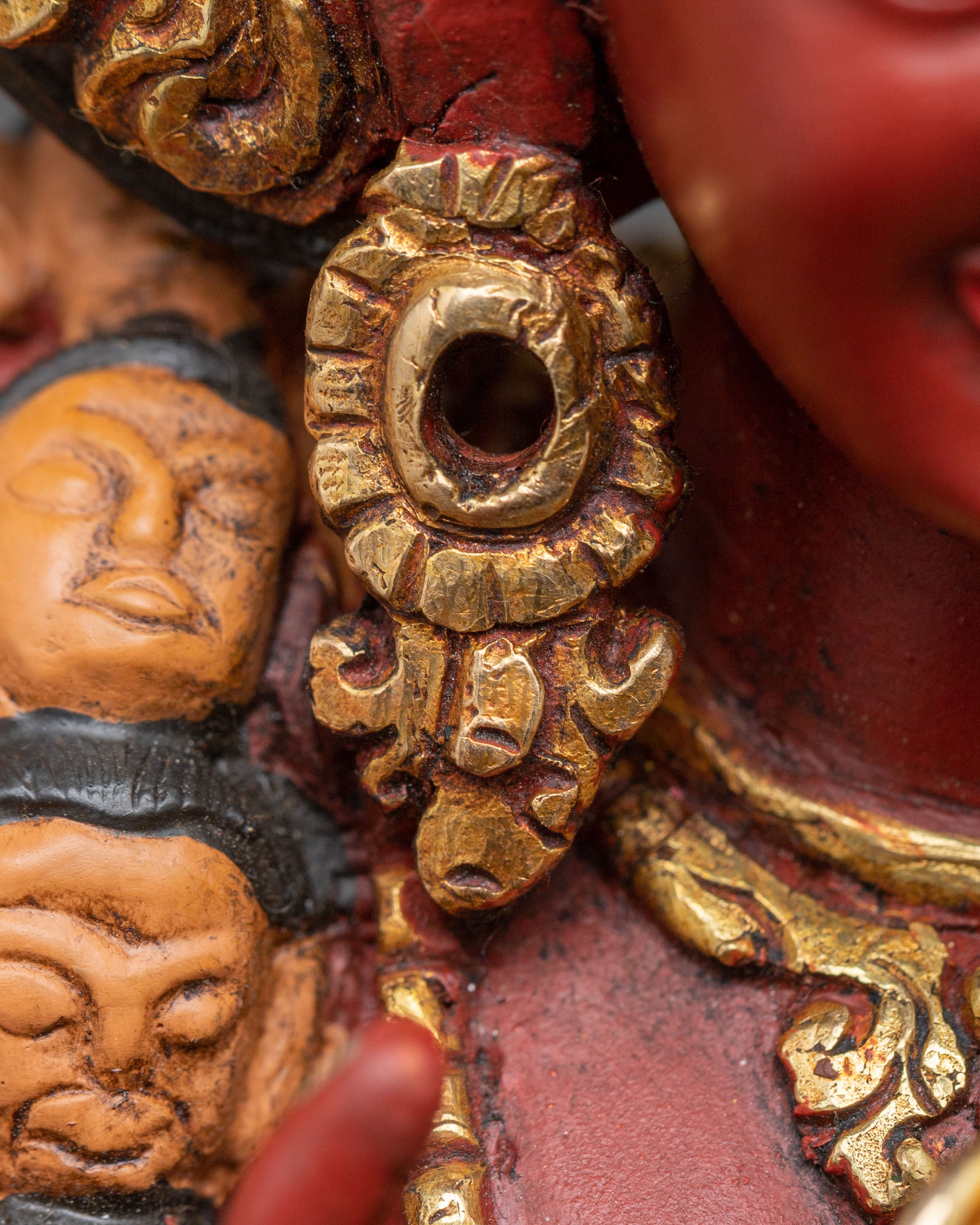 Kurukulla Statue: Vibrant Red Tara Artwork