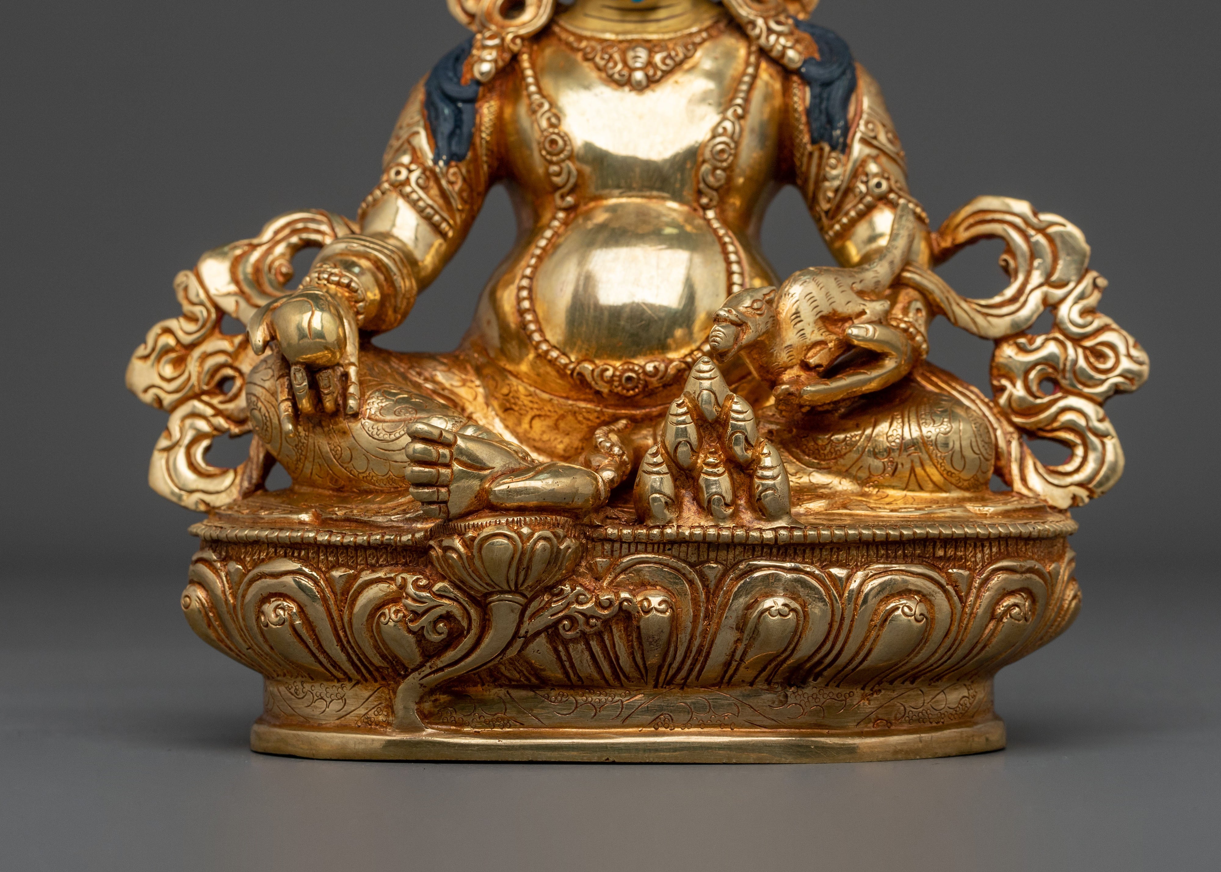 Tibetan God Dzambhala Statue | Tibetan Wealth God