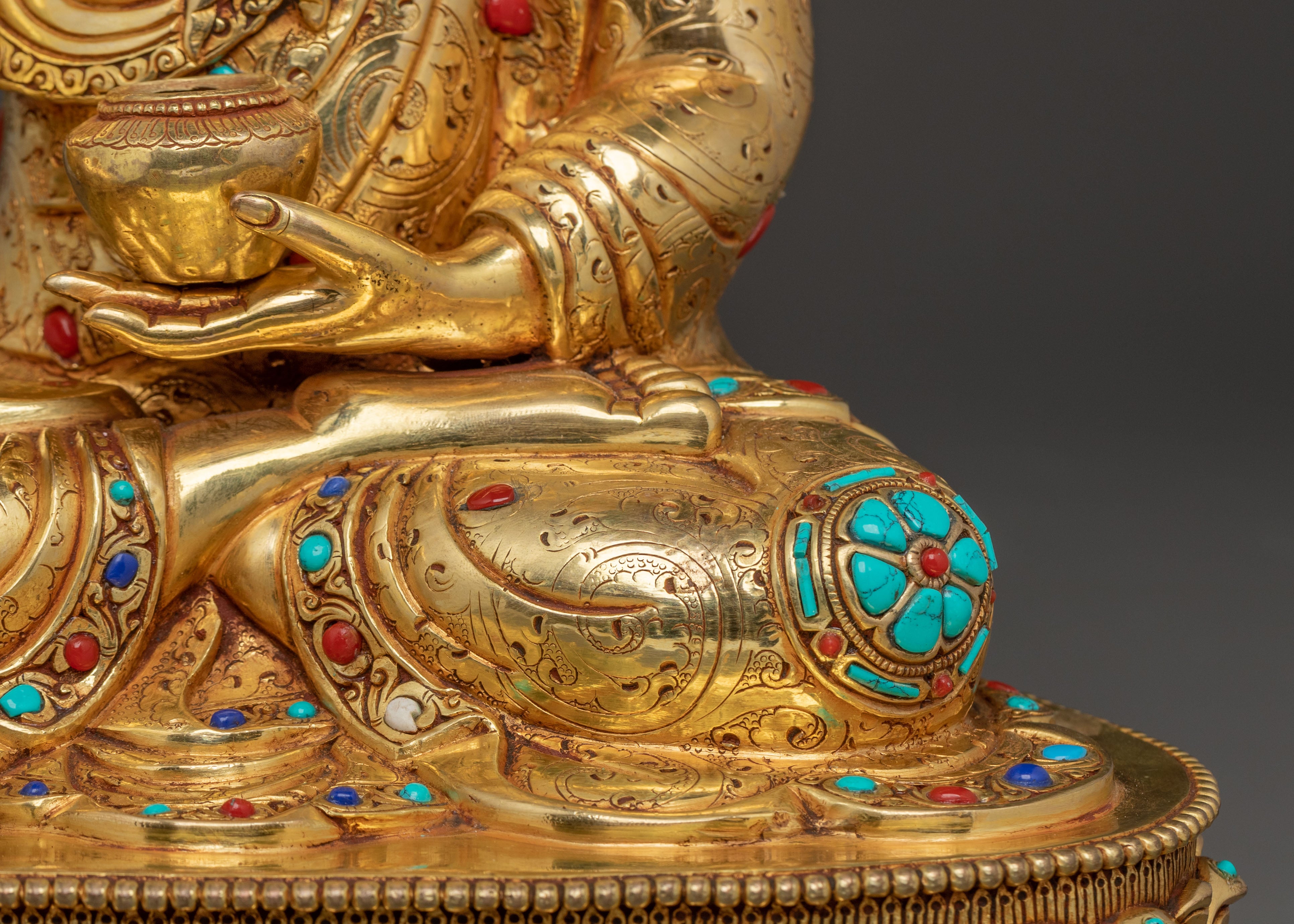 Shakyamuni BuddhaStatue with Handcarved Gemstones