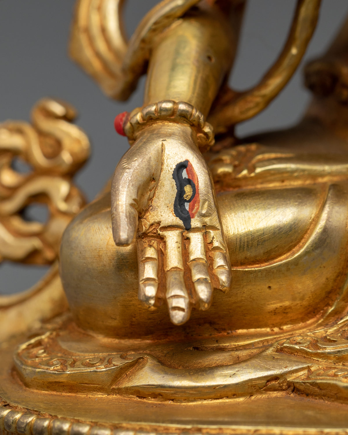 Namgyalma Statue: Sacred Figure for Purification Practice