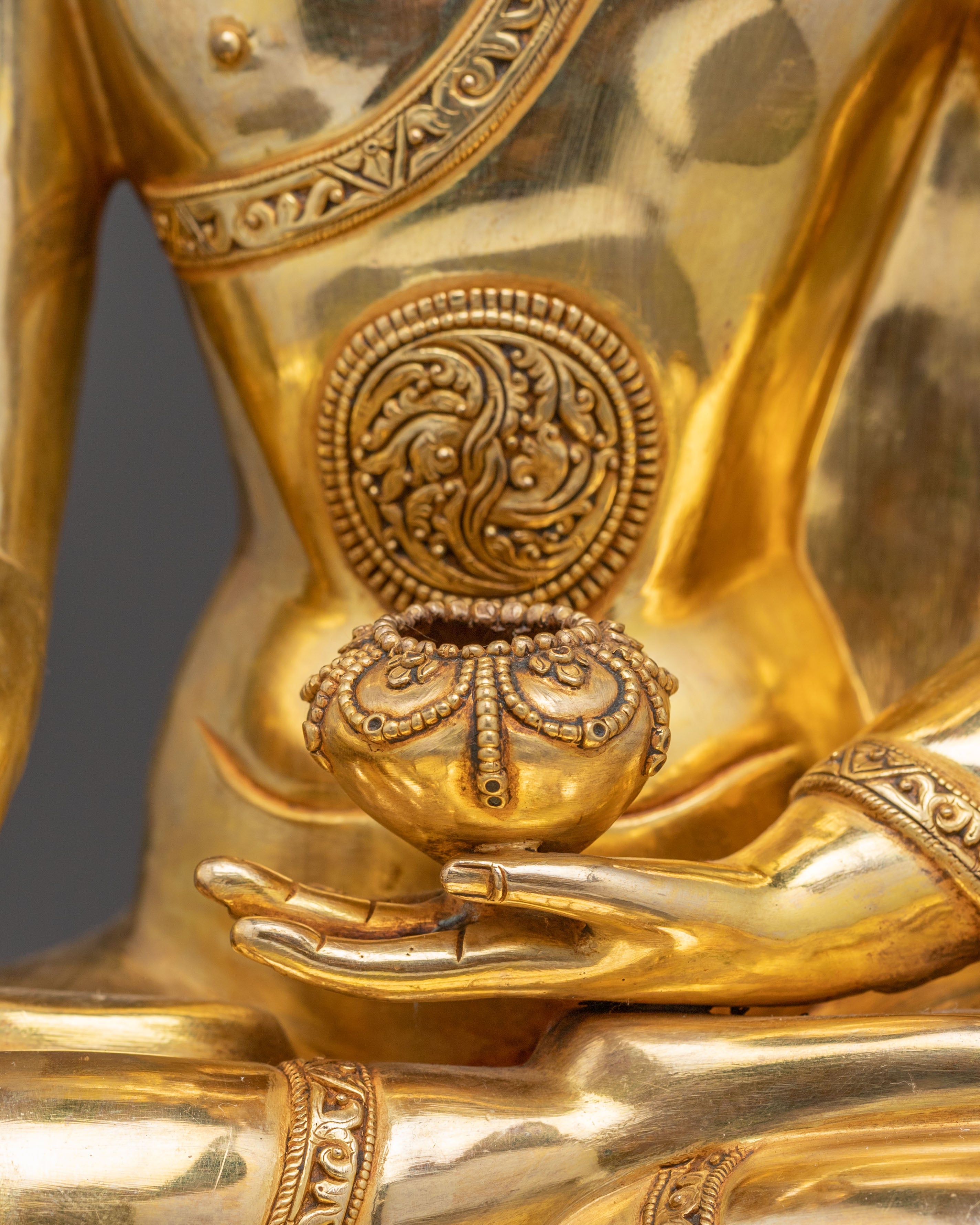 Meditation Shakyamuni Buddha Statue - 24K Gold Gilded