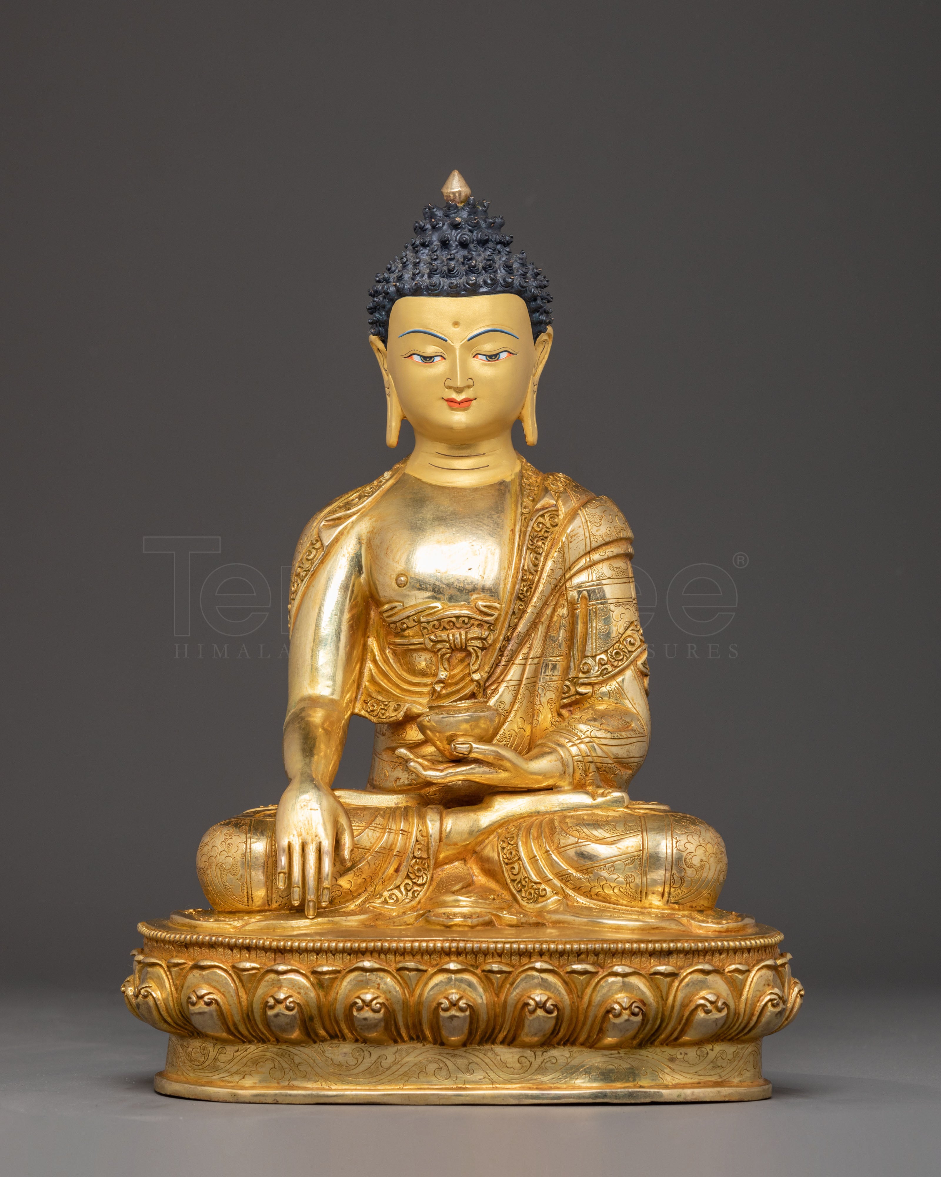 Golden Buddha Shakyamuni Handcrafted Statue | Embodiment of Enlightenment