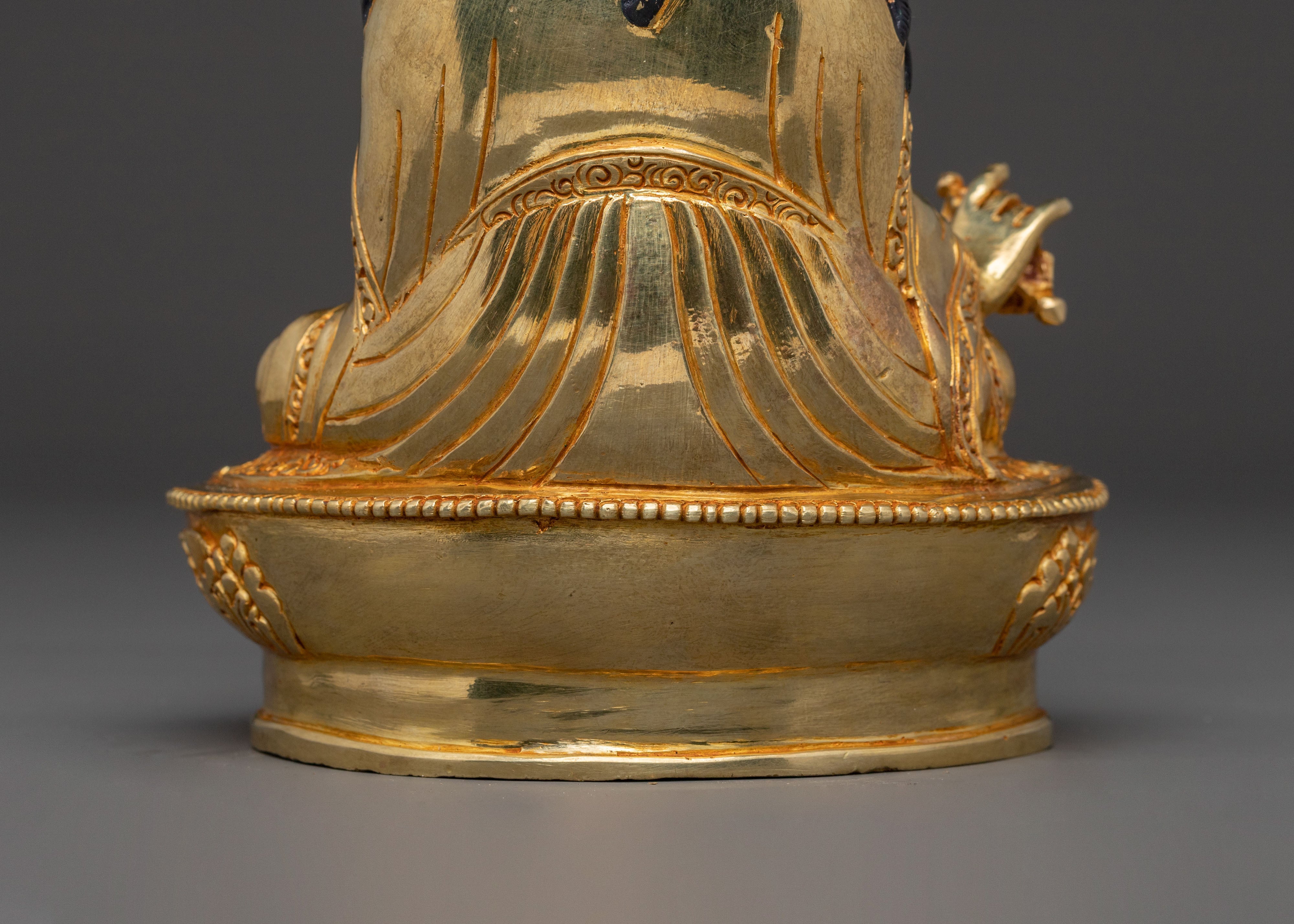 Guru Rinpoche Statue: Enlightened Master