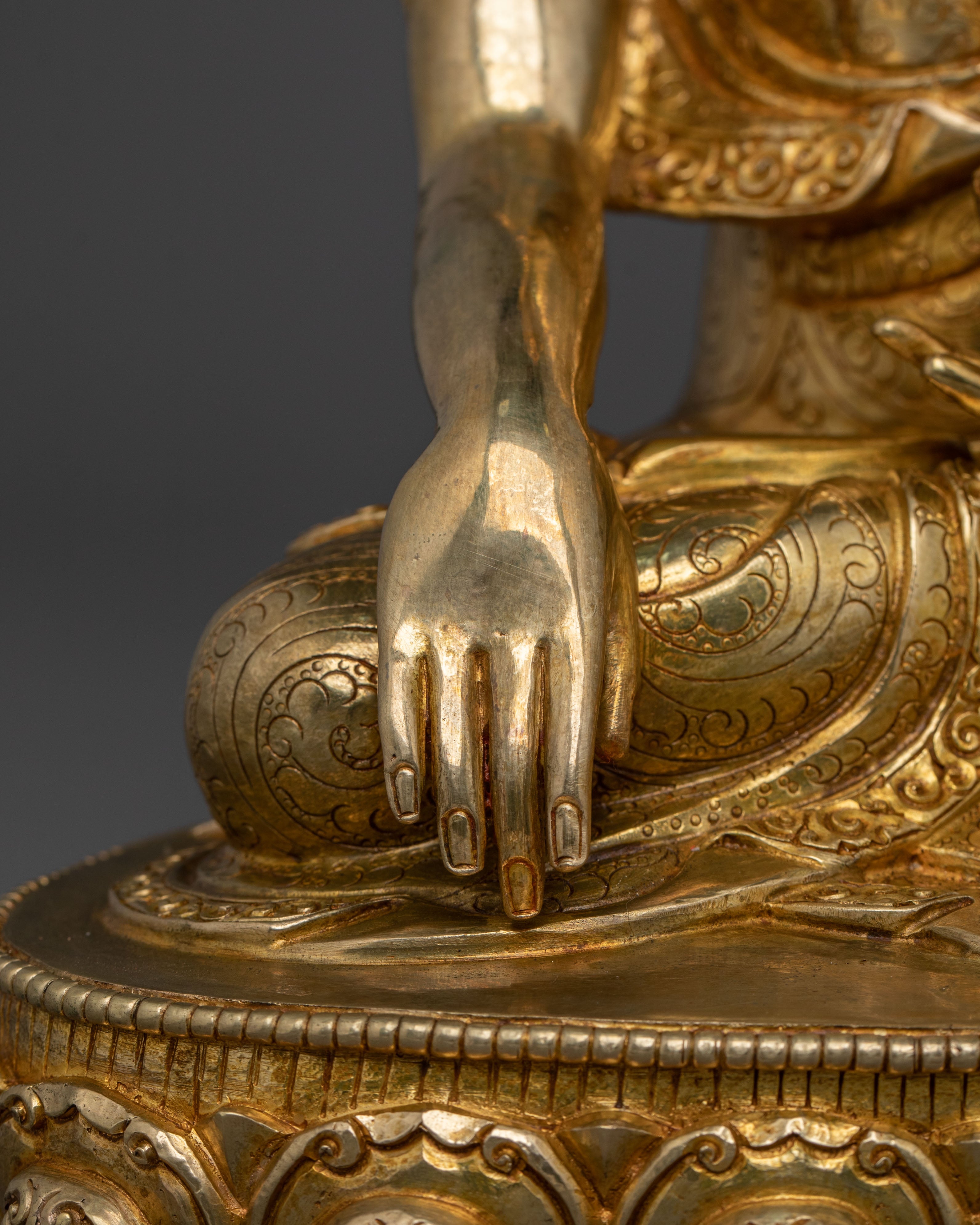 Shakyamuni Buddha Statue for Peace and Wisdom