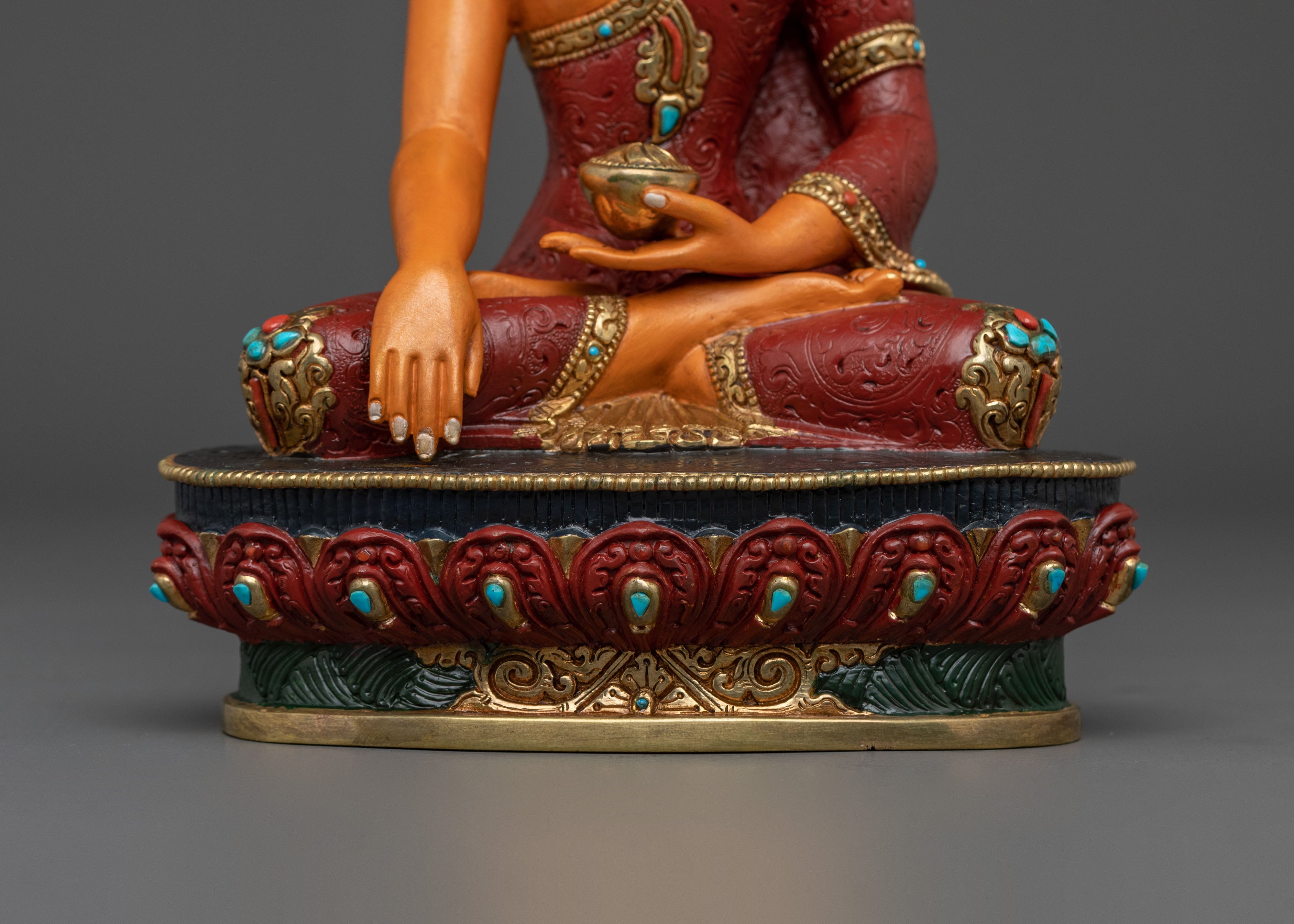 Monarch Shakyamuni Buddha Statue | Home Decor