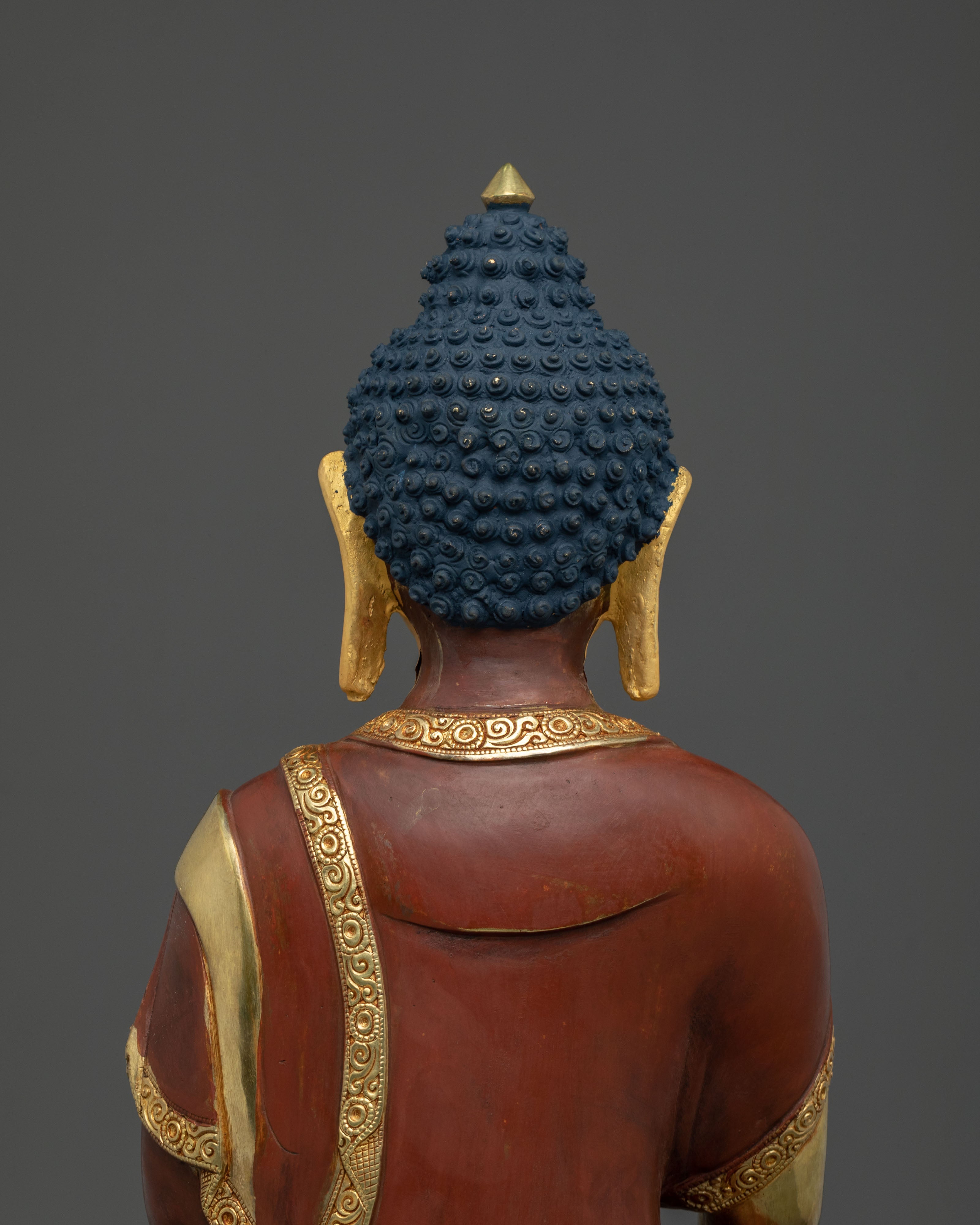 Serene Shakyamuni Buddha Sculpture for Meditation