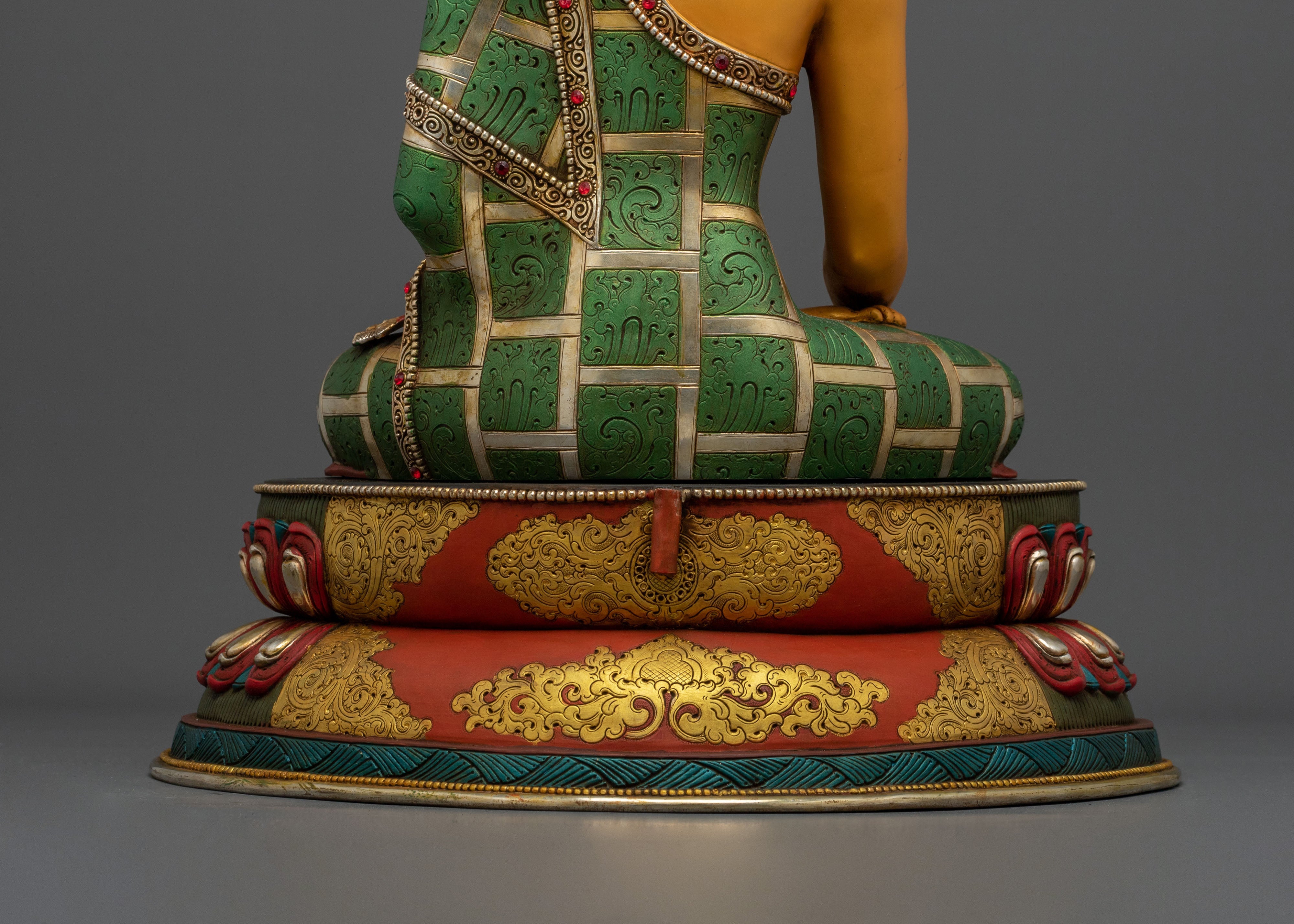 Shakyamuni Buddha Statue: 24K Gold Gilded