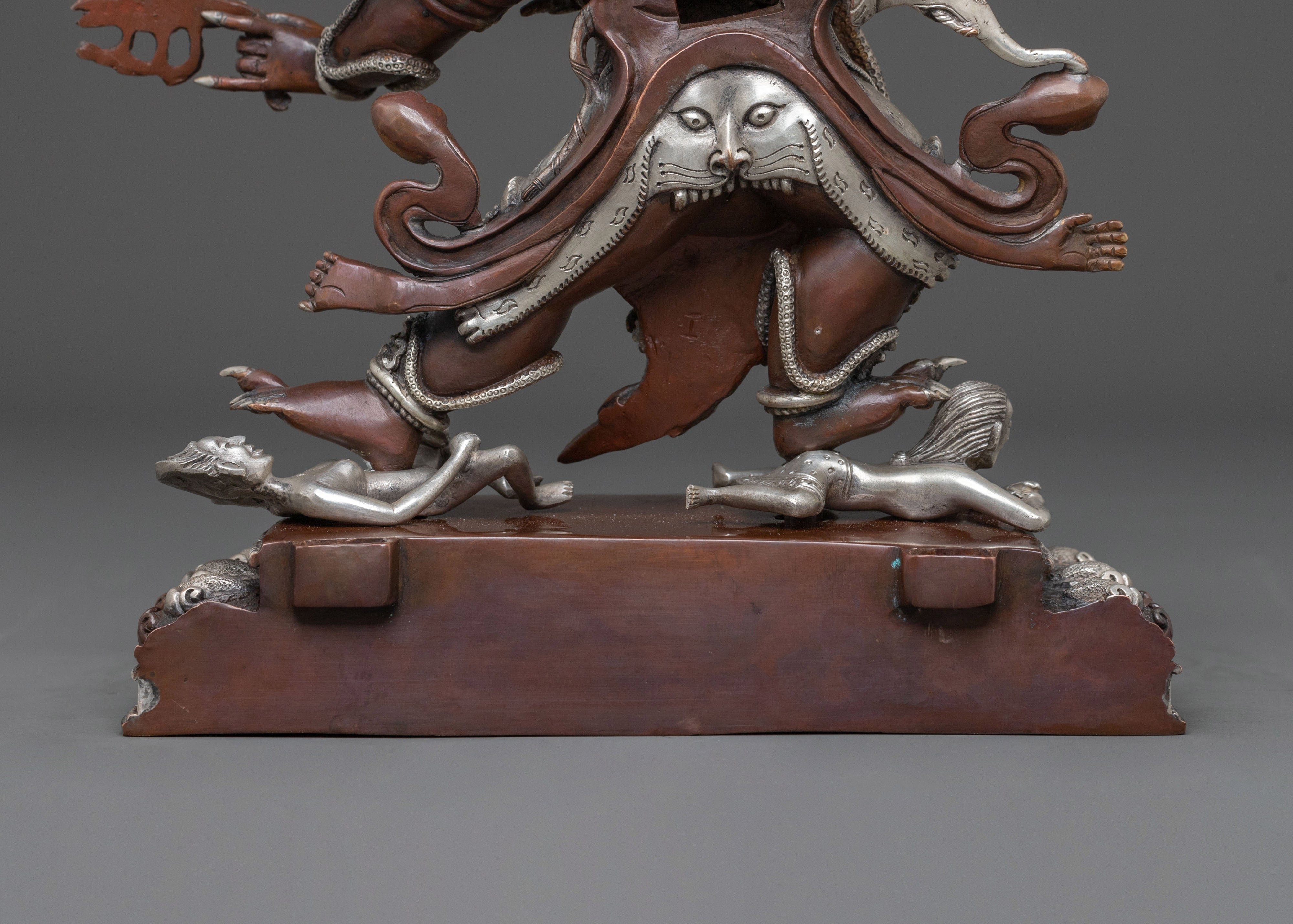 Guru Dragpo Sculpture: Exquisite Nepalese Art