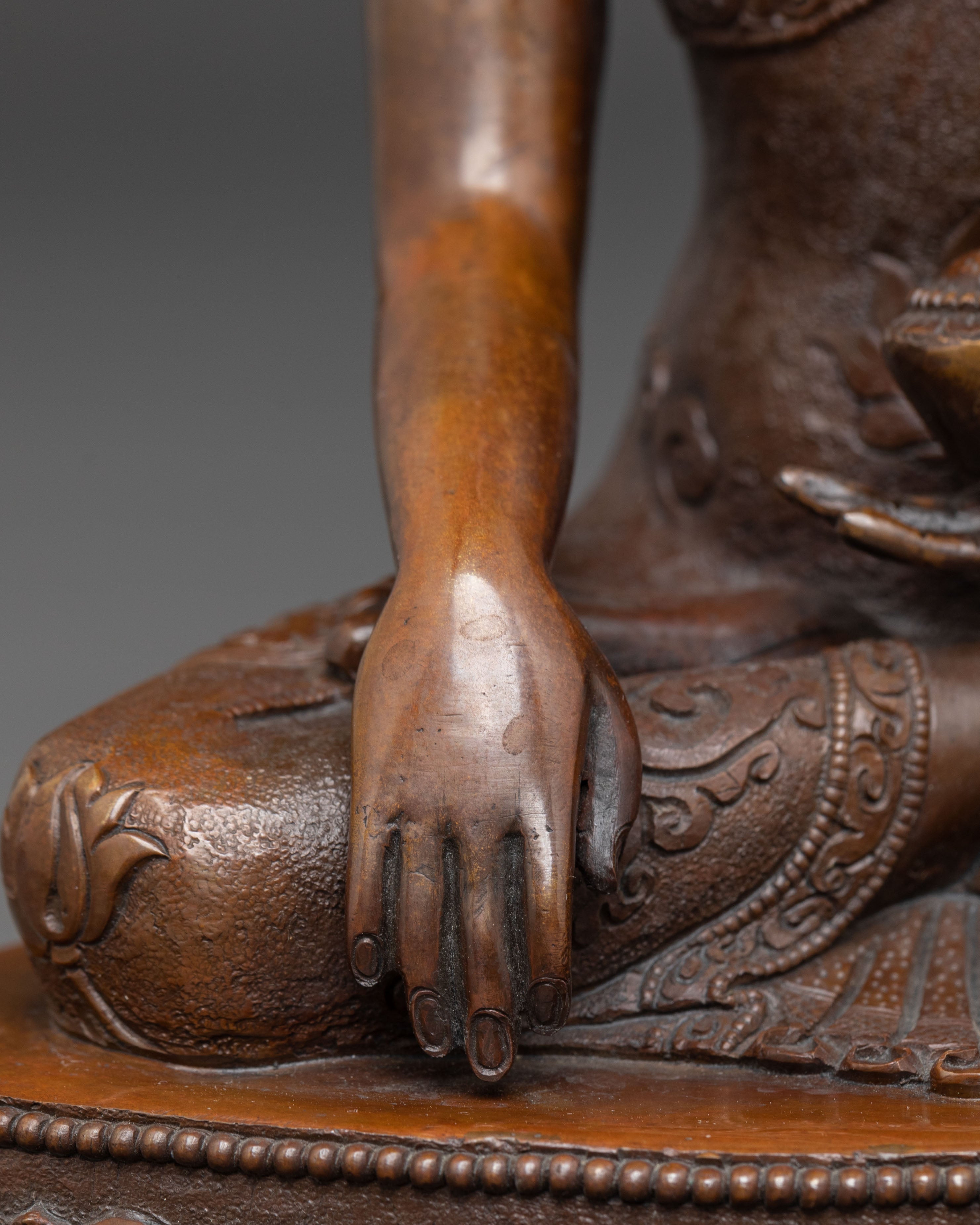 Handmade Oxidized Copper Statue of Buddha Shakyamuni | Gautama Buddha Statue