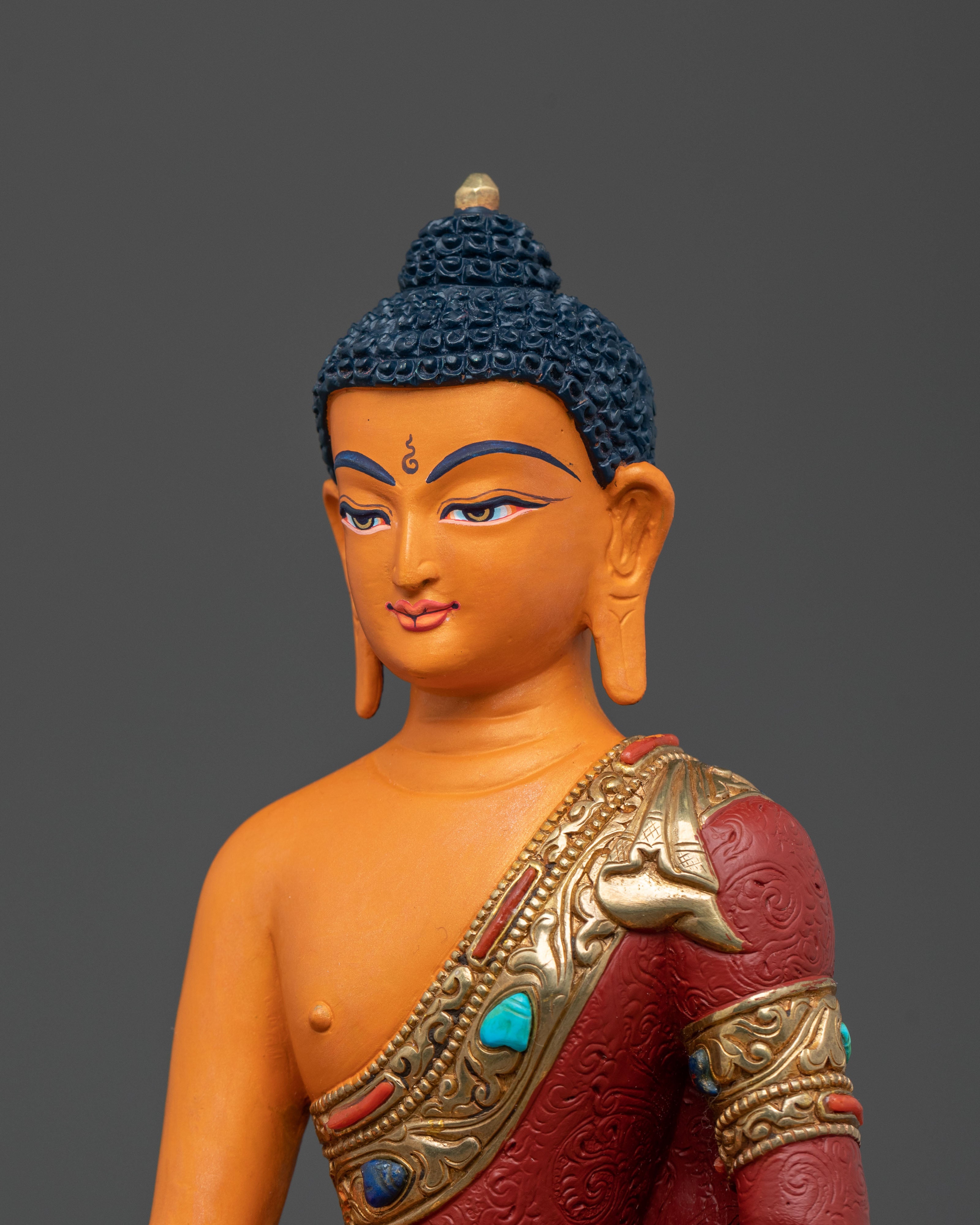 Shakyamuni Buddha Traditional Statue: Meditative Grace