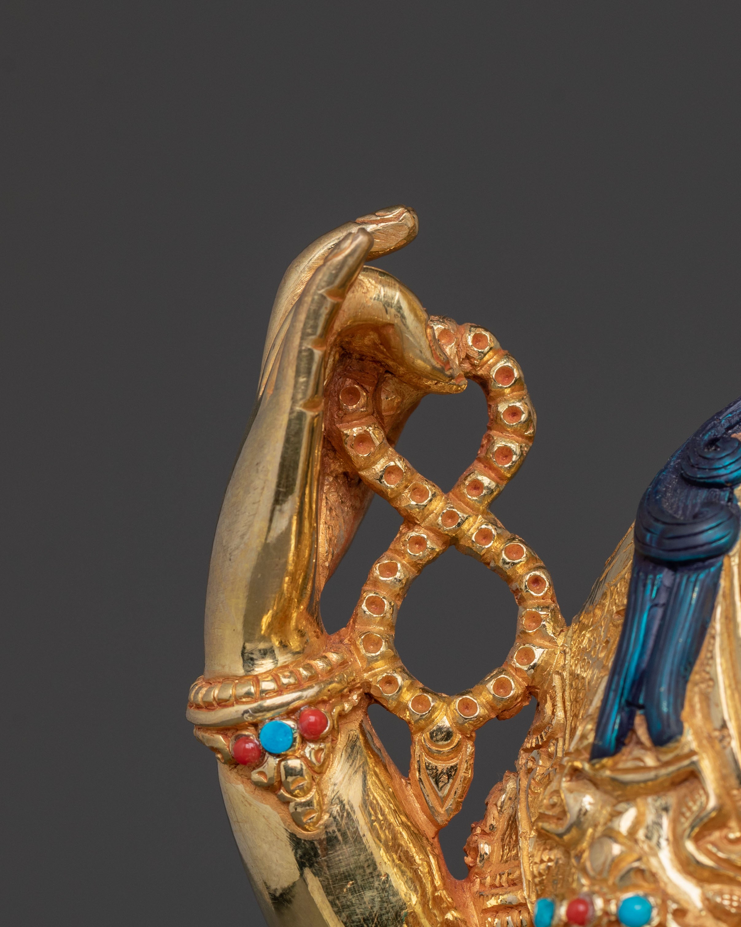 Chenrezig Statue: 24K Gold Gilded Figurine