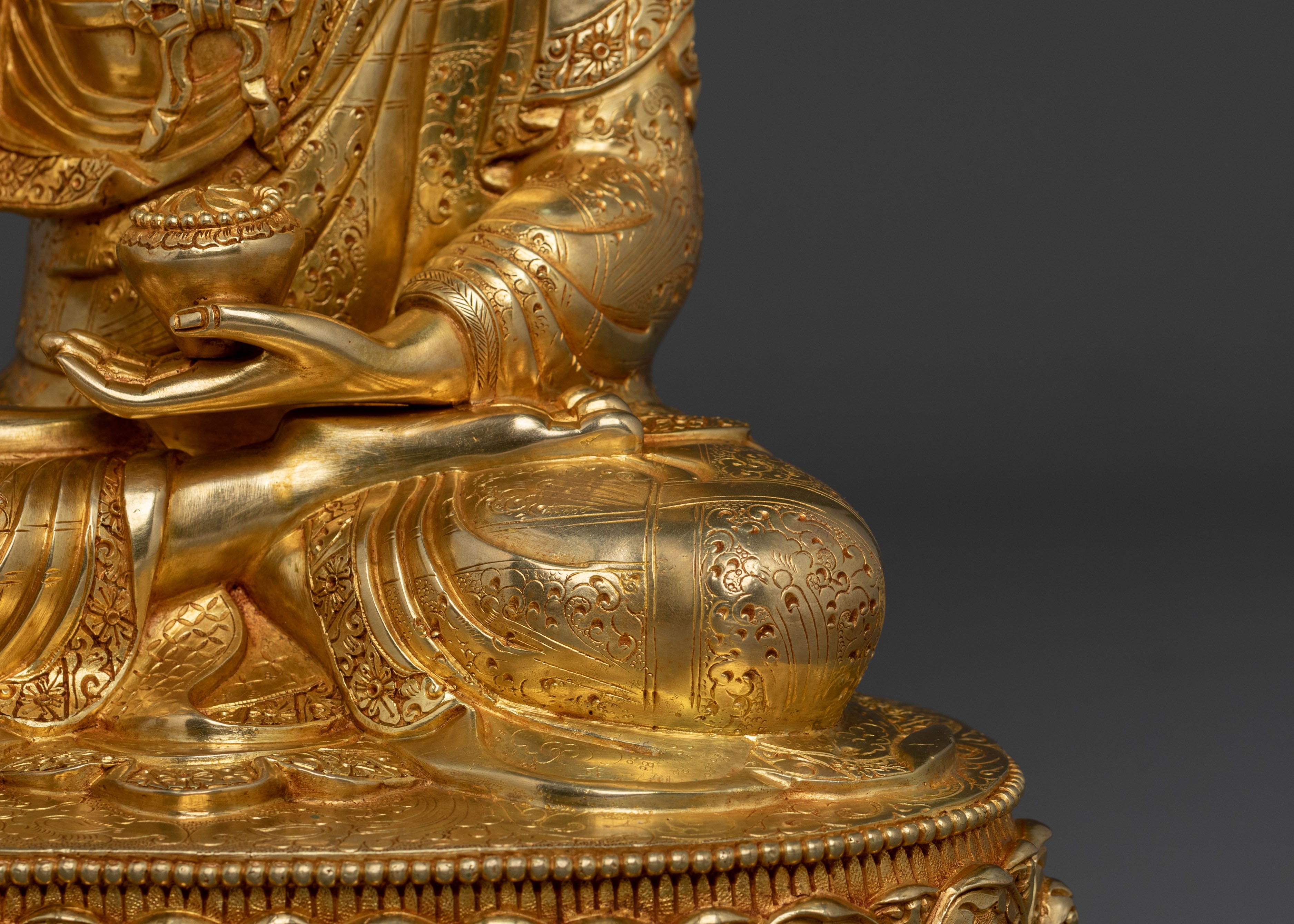 Hand Carved Shakyamuni Buddha Traditional Statue