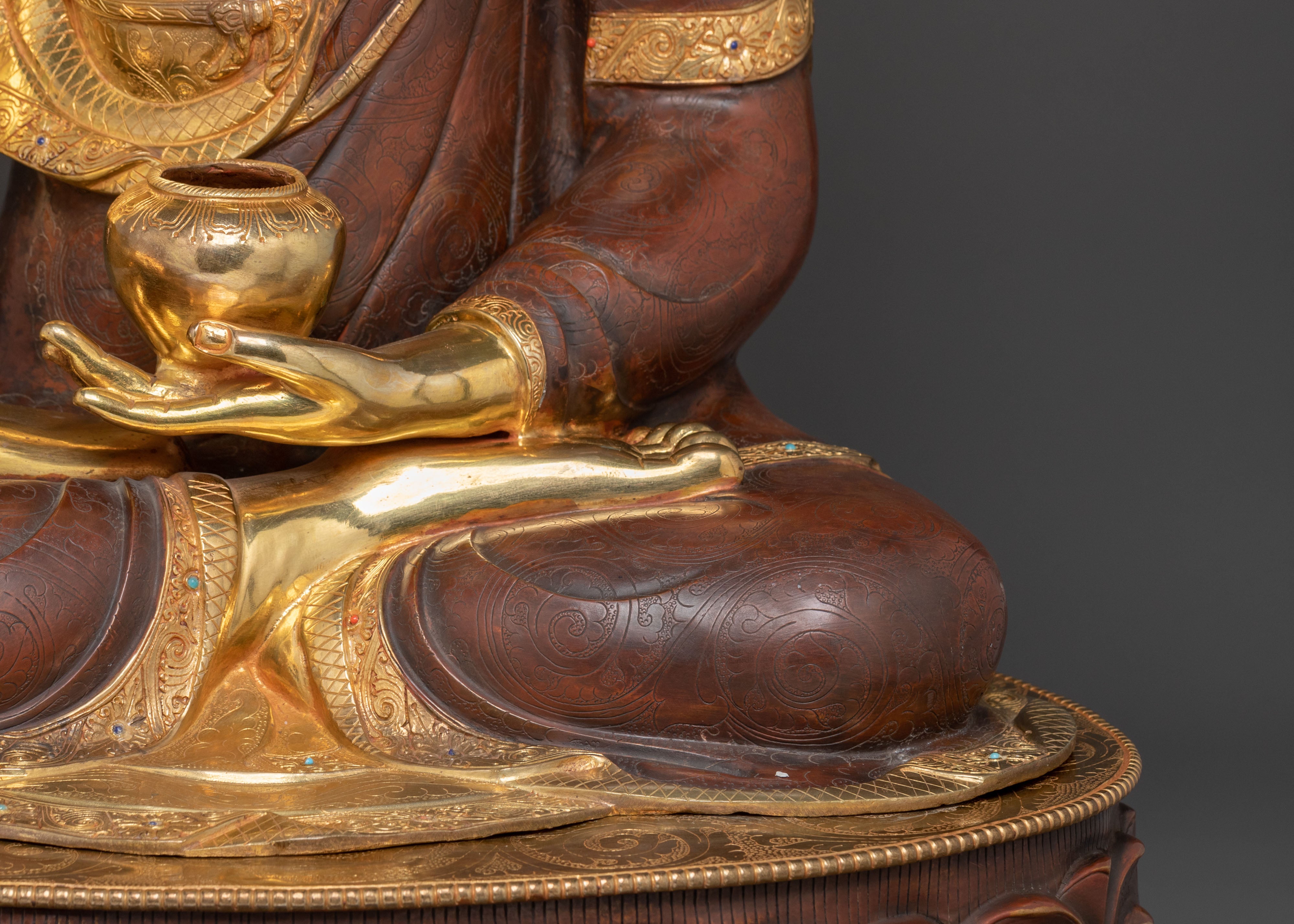 Shakyamuni Buddha Divine Statue - Handcrafted Gilded Copper Statue