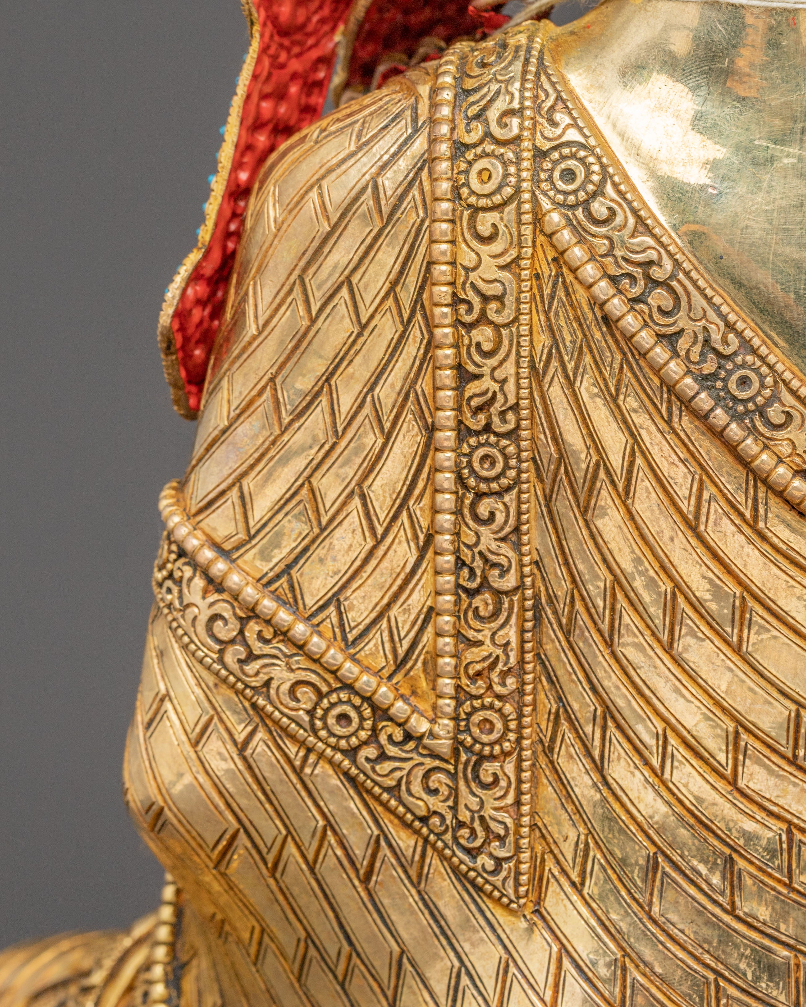 Statue Of Crowned Buddha Shakyamuni | Enlightened Dharma King