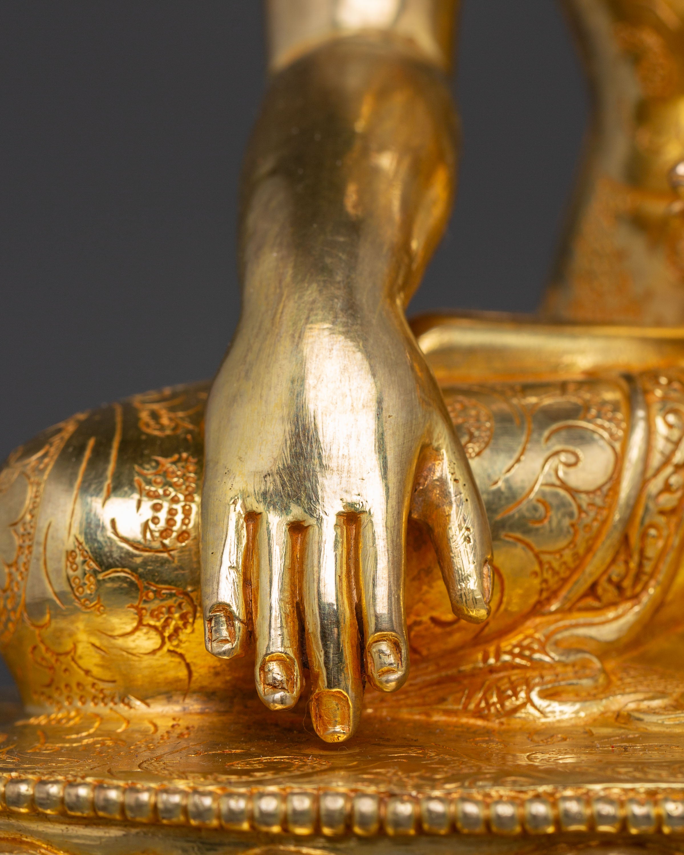Handmade Himalayan Shakyamuni Buddha Golden Statue | Buddha of Enlightenment