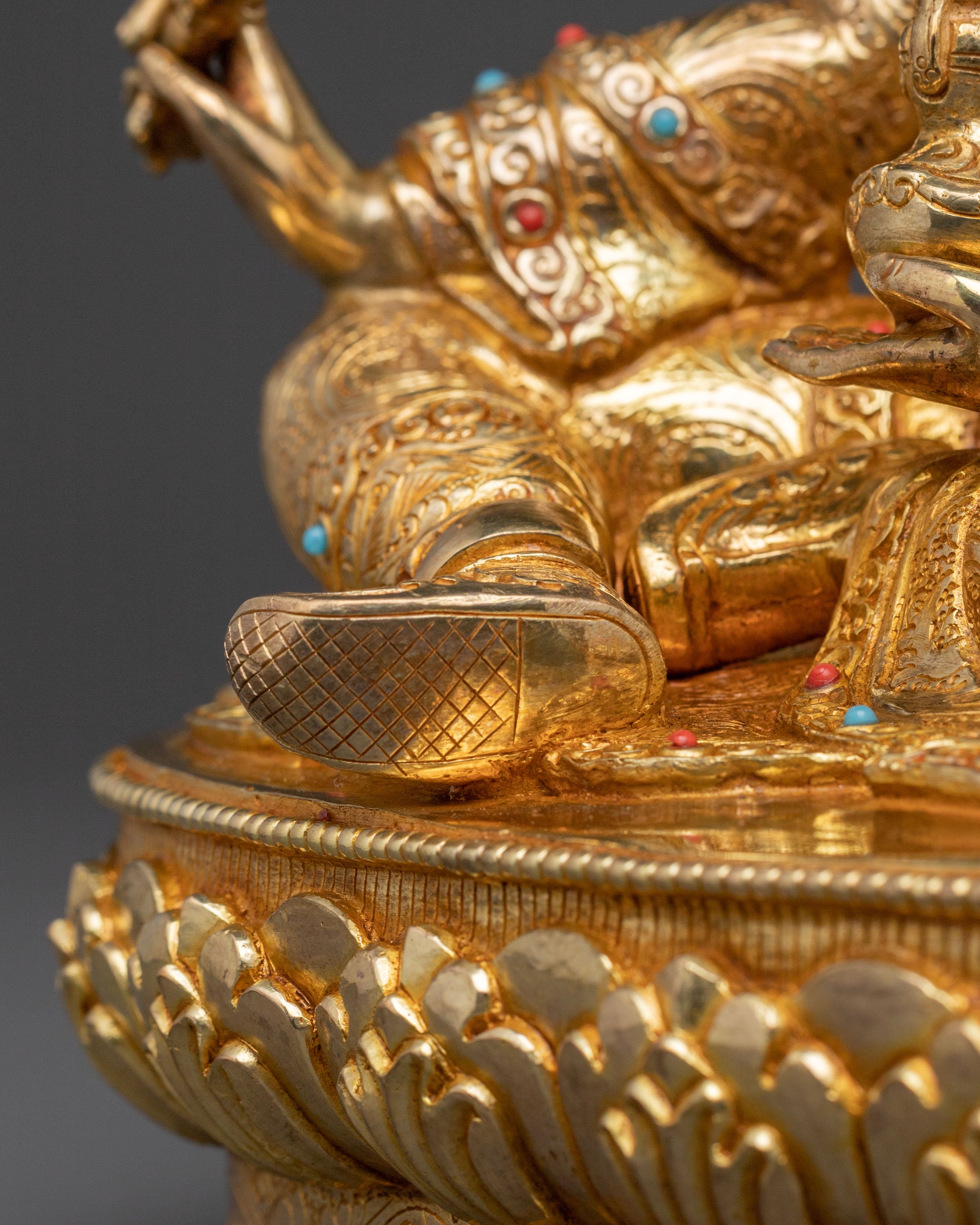 Lotus Born Guru Rinpoche Sacred Statue – Gold Gilded Statue
