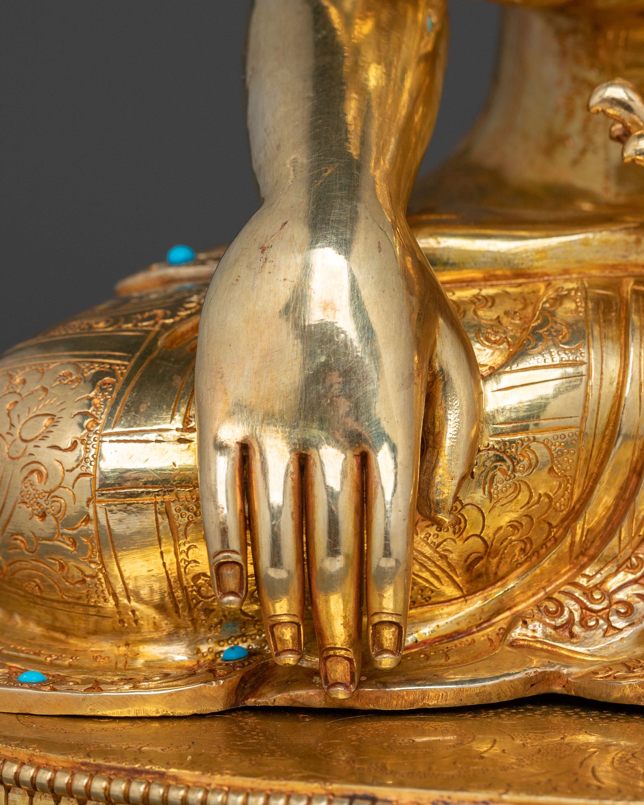 Shakyamuni Buddha Statue: Serenity Figurine