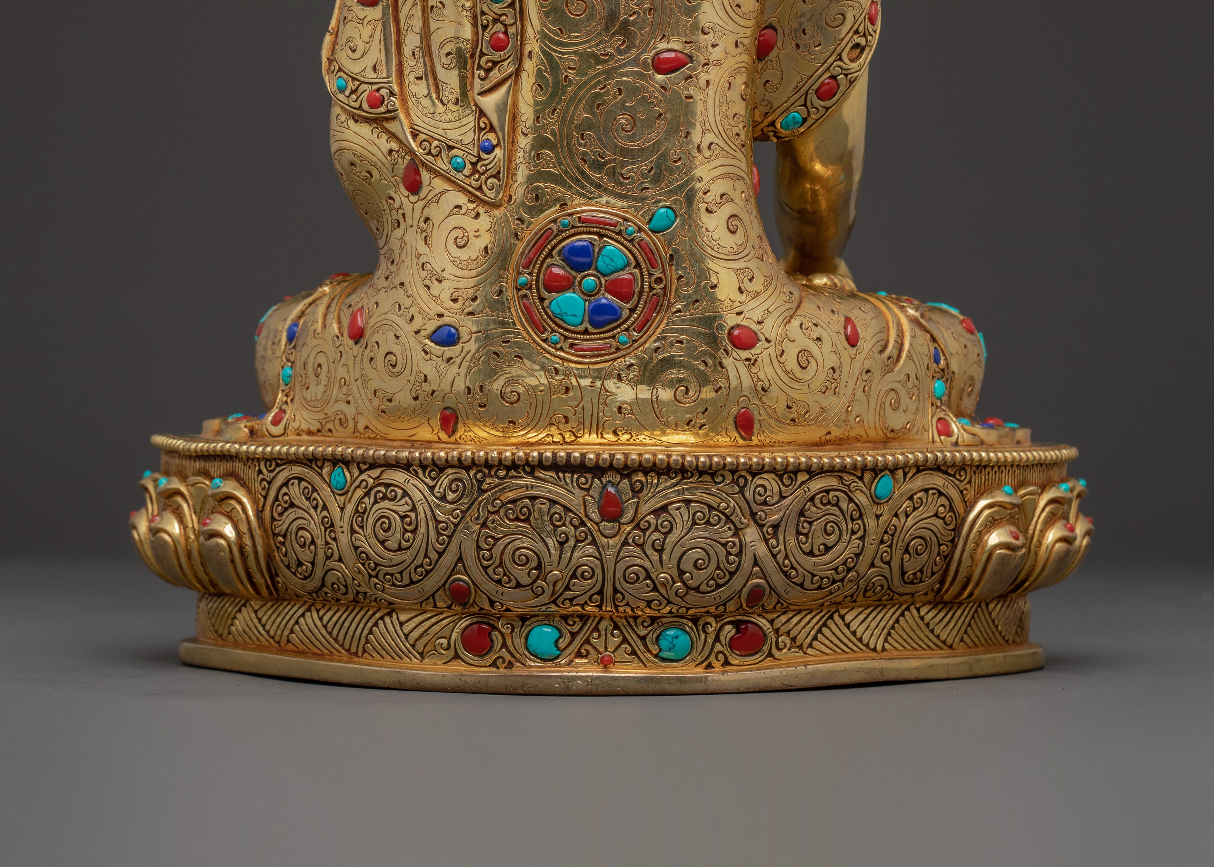 Shakyamuni BuddhaStatue with Handcarved Gemstones