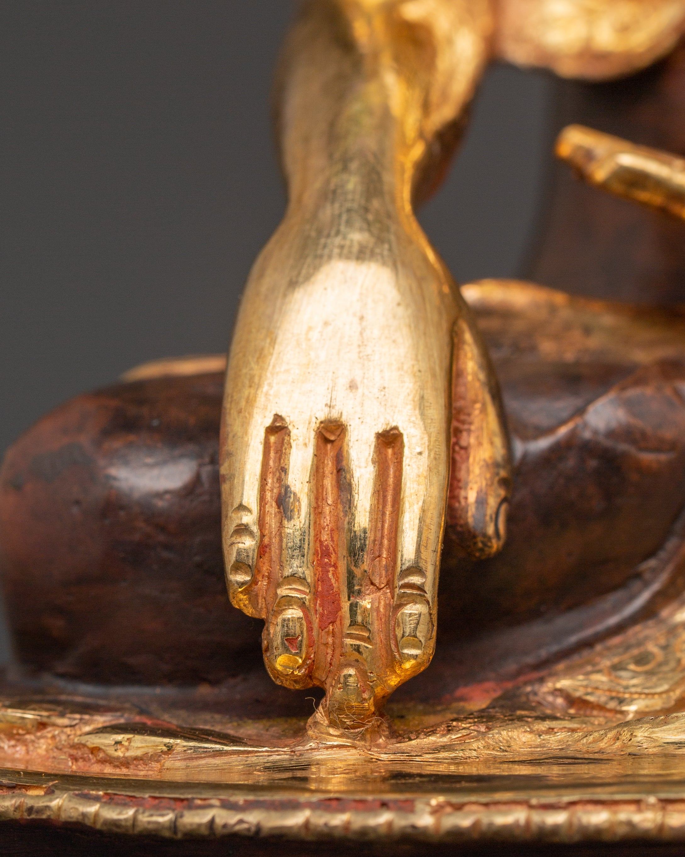 Shakyamuni Buddha Statue: Meditation and Mantra Practice