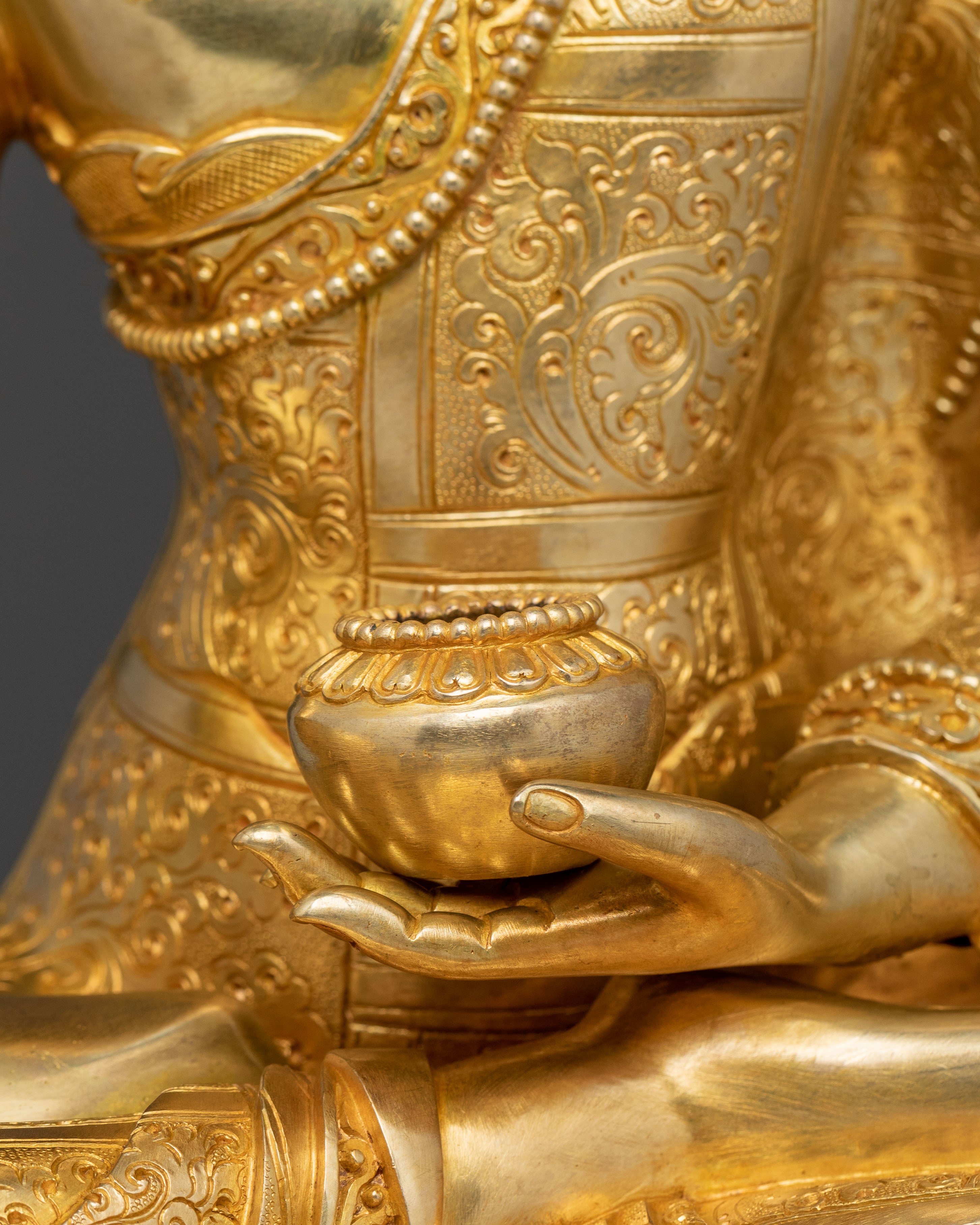 Shakyamuni Spiritual Statue: 24K Gold Gilded Icon