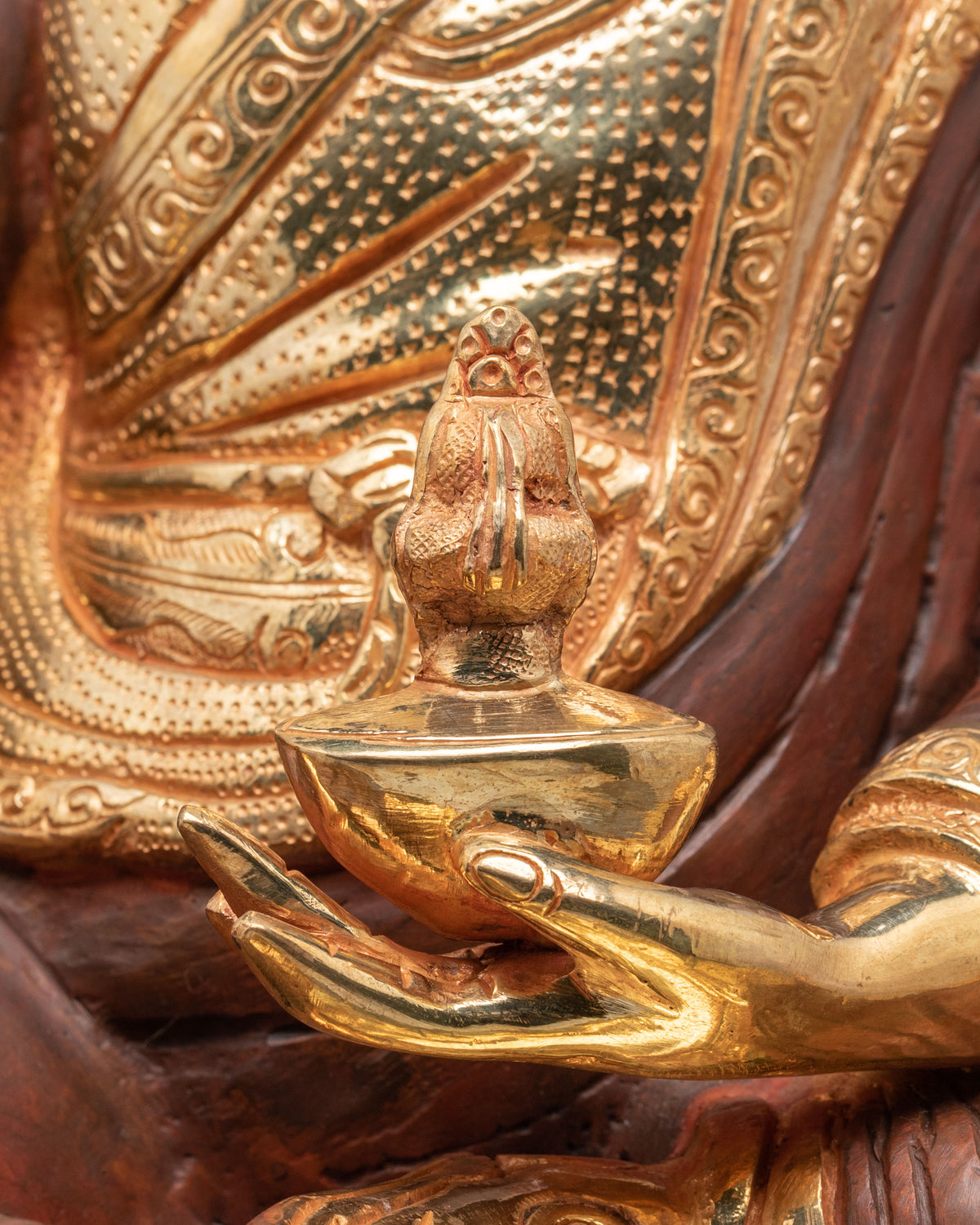 Guru Rinpoche Statue: Master of Wisdom and Protection