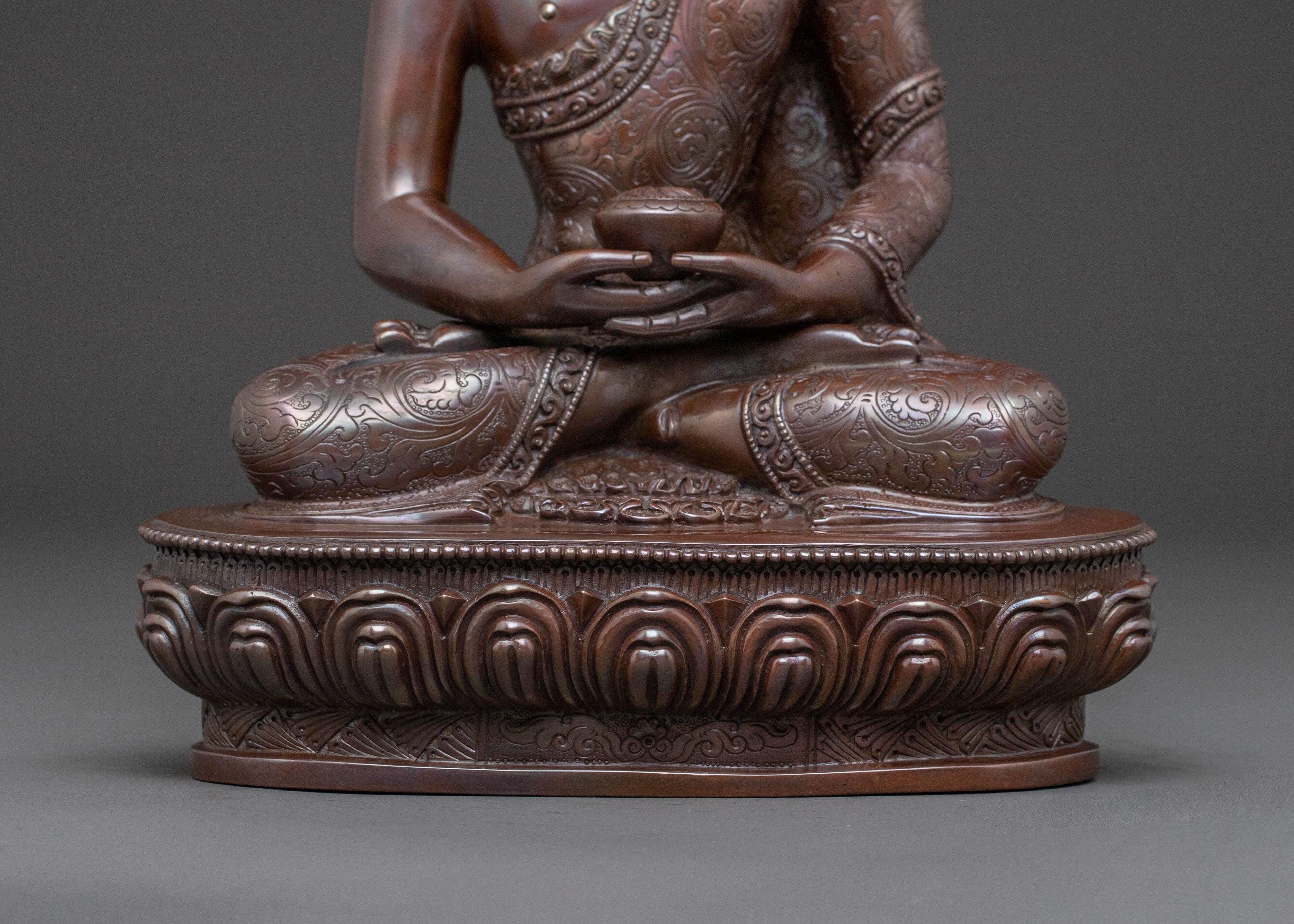 Amitabha Buddha Statue – Symbol of Limitless Light